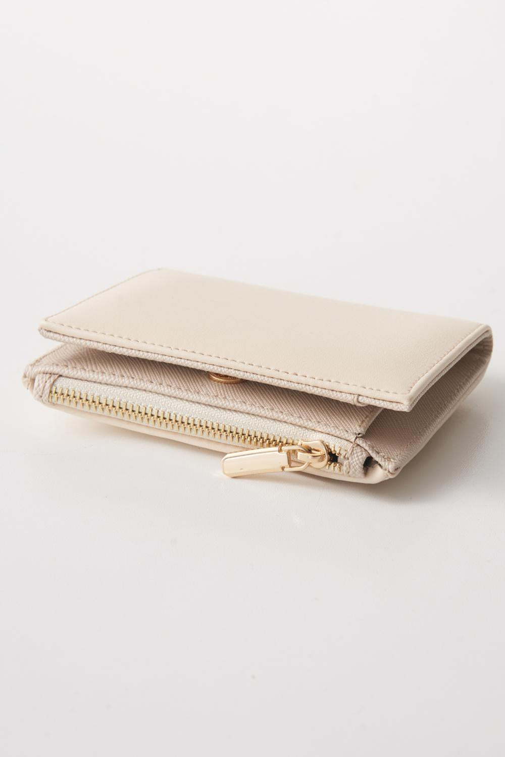 Beige_Wallet-addax