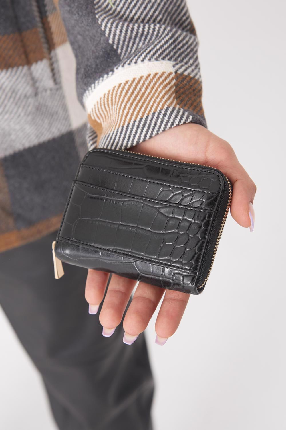 Black_Textured-Wallet-addax