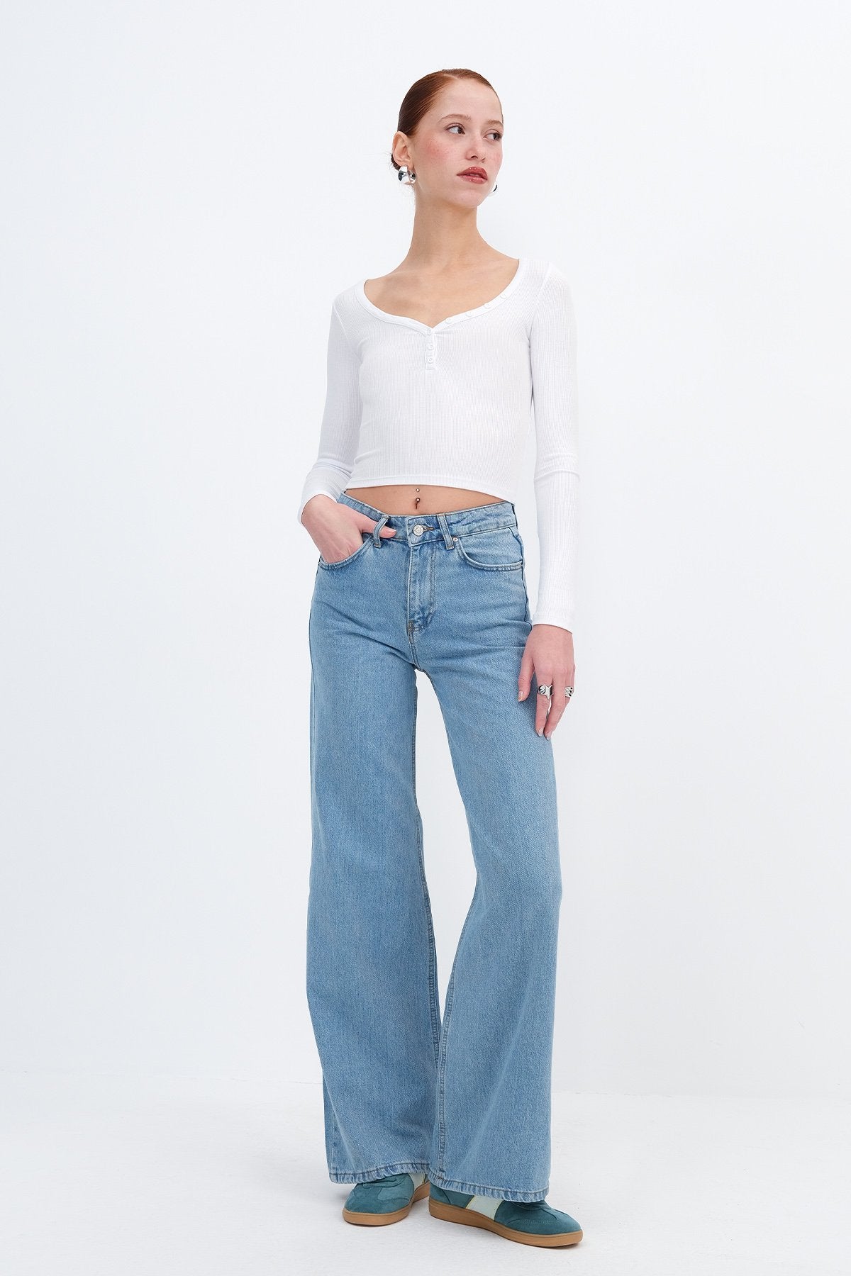 Blue_High-Waist-Jeans-With-Wide-Leg-addax