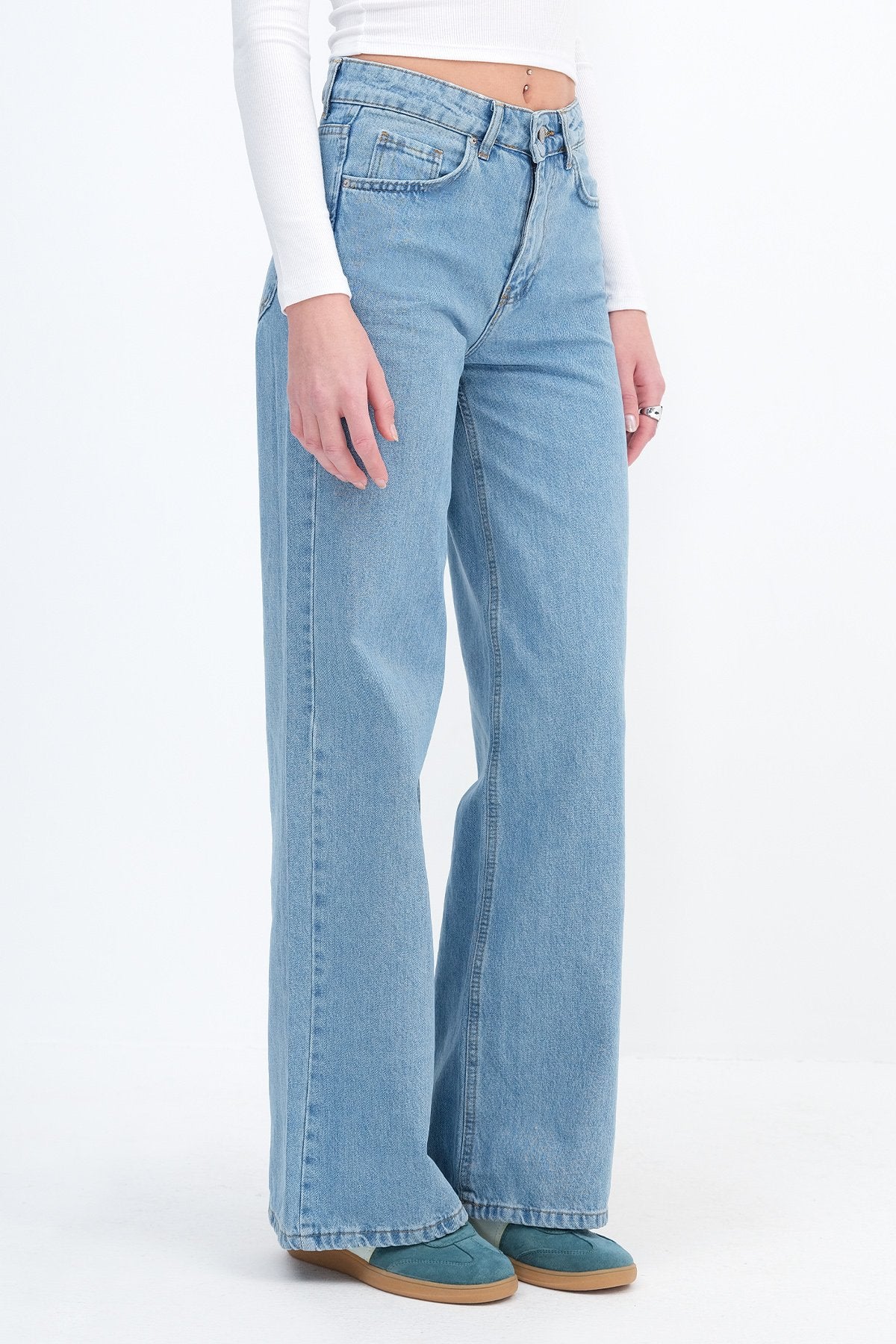 Blue_High-Waist-Jeans-With-Wide-Leg-addax