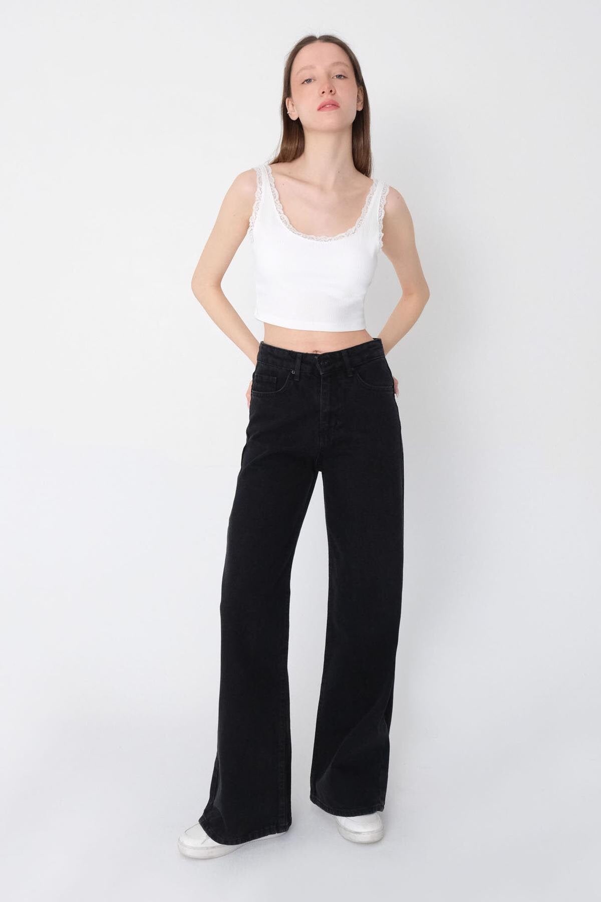 Lead-Grey_High-Waist-Jeans-With-Wide-Leg-addax