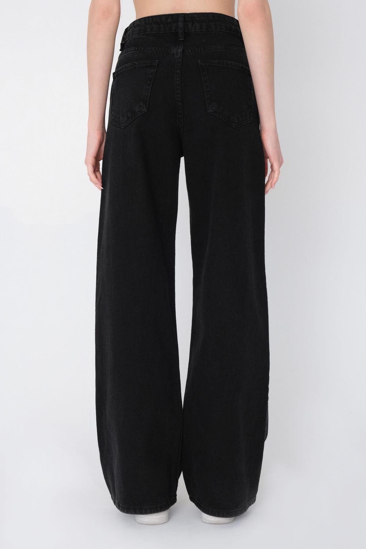 Lead-Grey_High-Waist-Jeans-With-Wide-Leg-addax