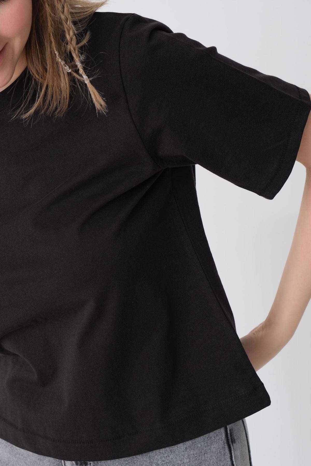 Black_Crew-Neck-Basic-T-shirt-addax