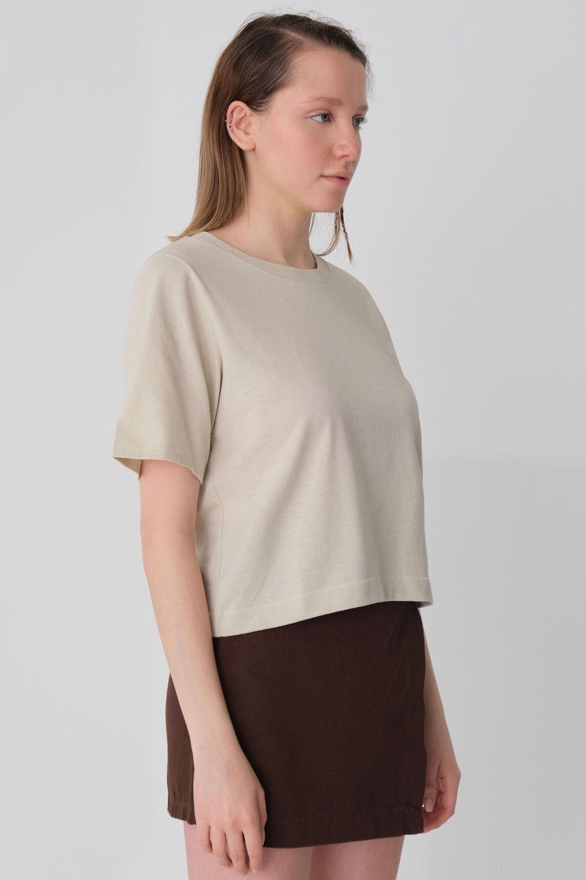 Stone_Crew-Neck-Basic-T-shirt-addax