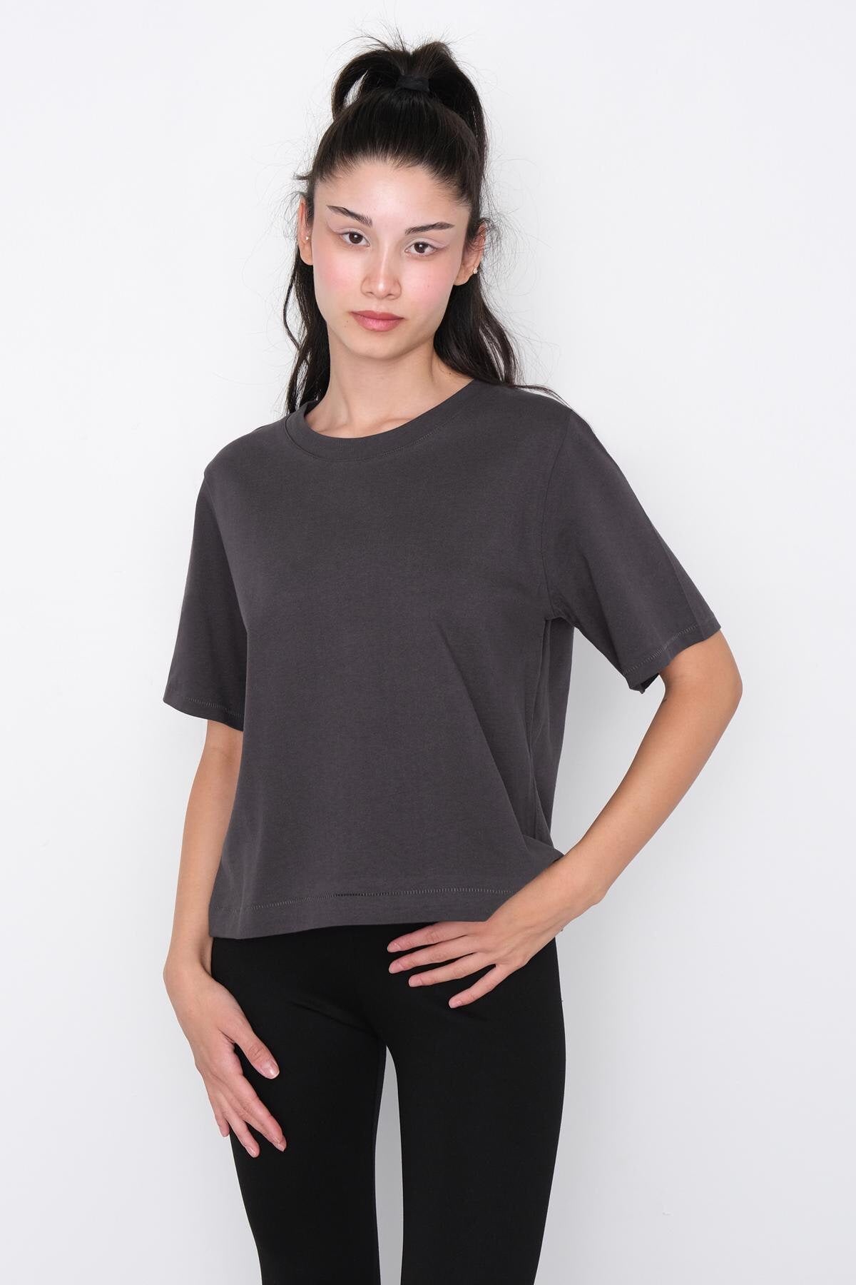 Charcoal_Crew-Neck-Basic-T-shirt-addax