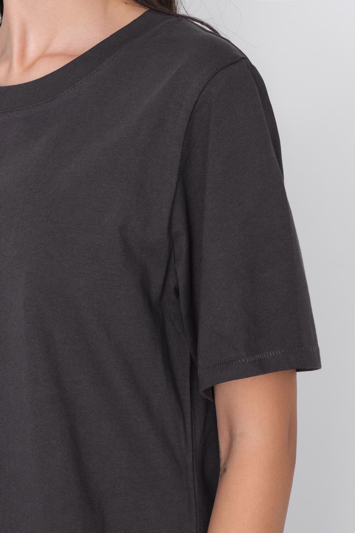 Charcoal_Crew-Neck-Basic-T-shirt-addax