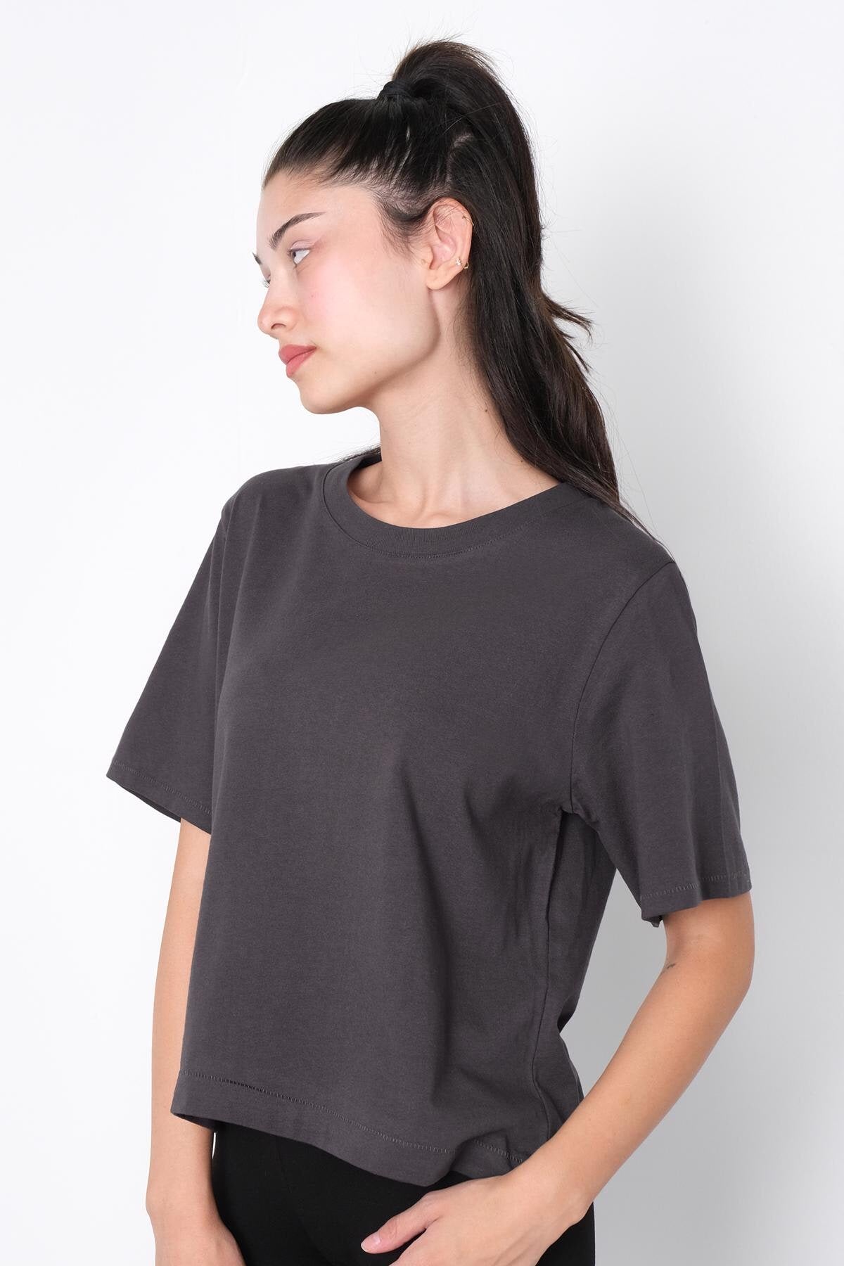 Charcoal_Crew-Neck-Basic-T-shirt-addax