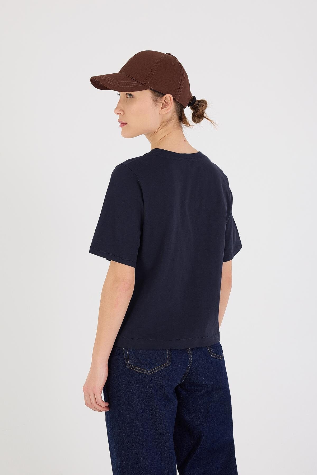 Night-Blue_Crew-Neck-Basic-T-shirt-addax