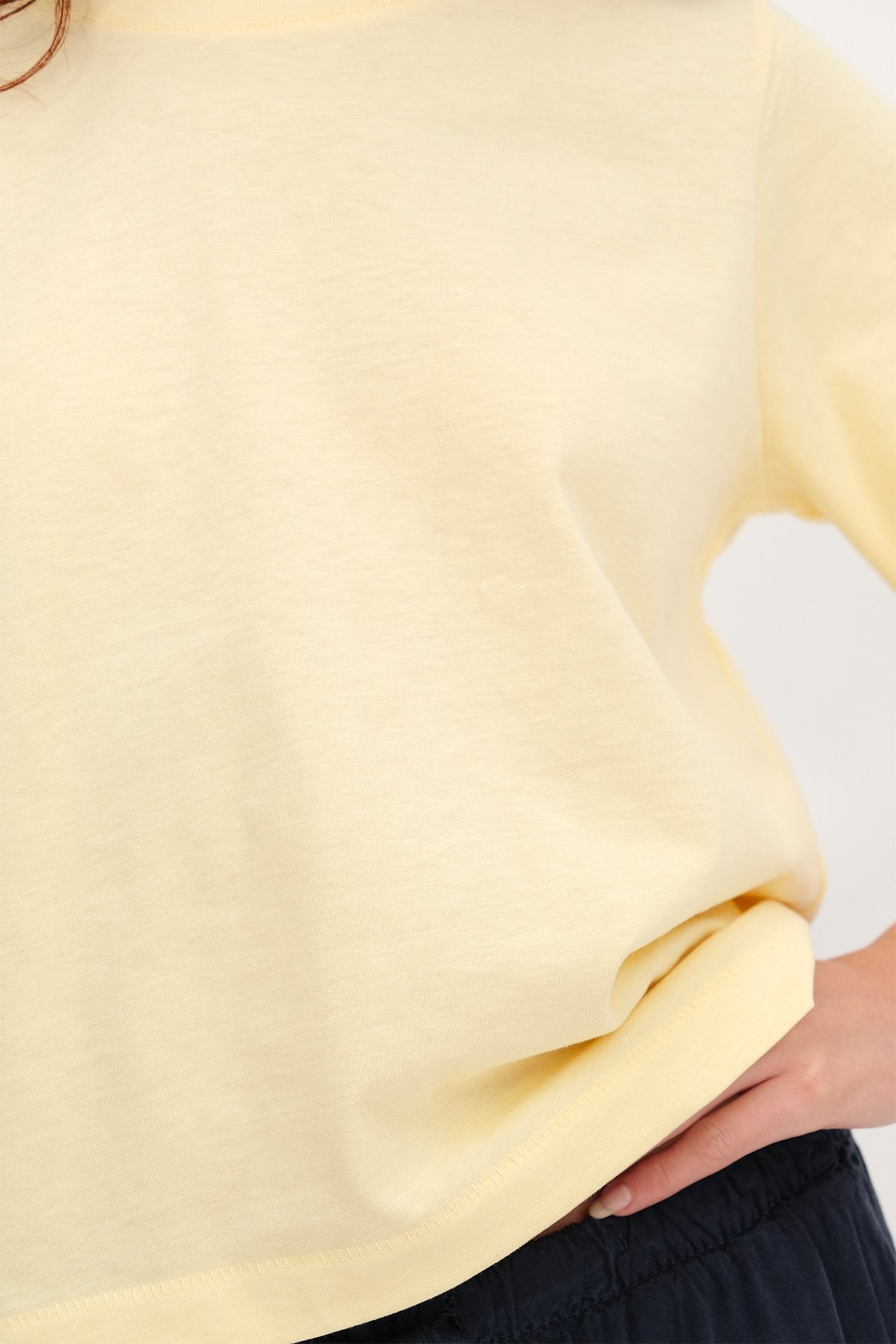 Light-Yellow_Crew-Neck-Basic-T-shirt-addax