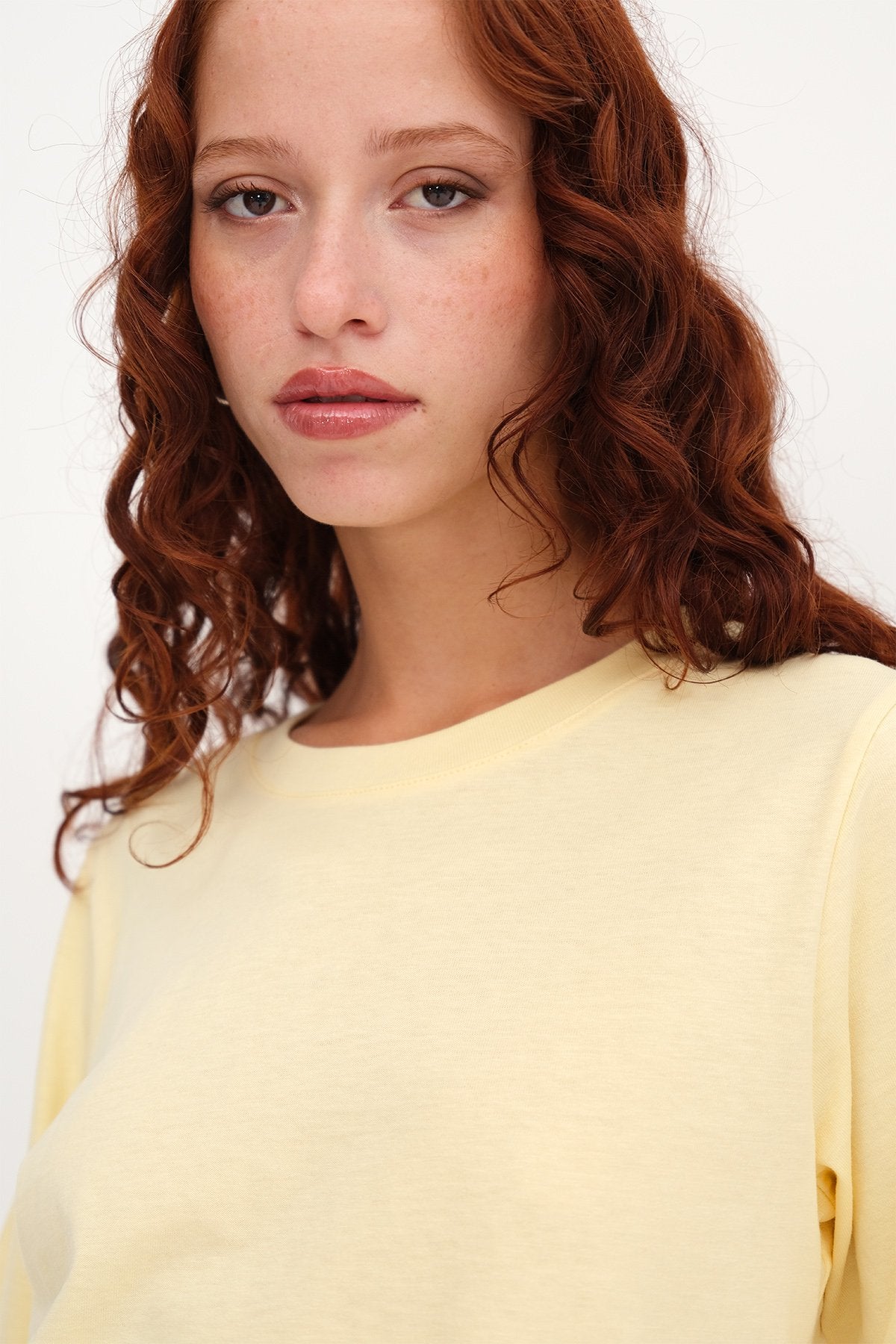 Light-Yellow_Crew-Neck-Basic-T-shirt-addax