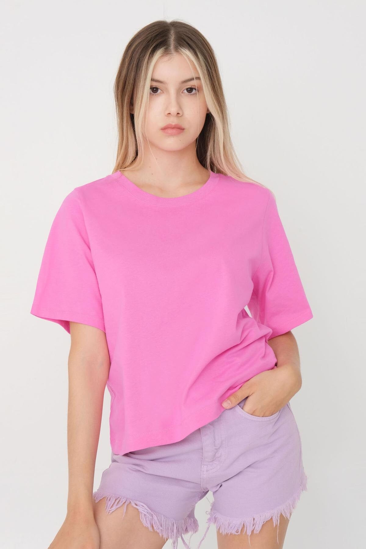 Sugar-Pink_Crew-Neck-Basic-T-shirt-addax