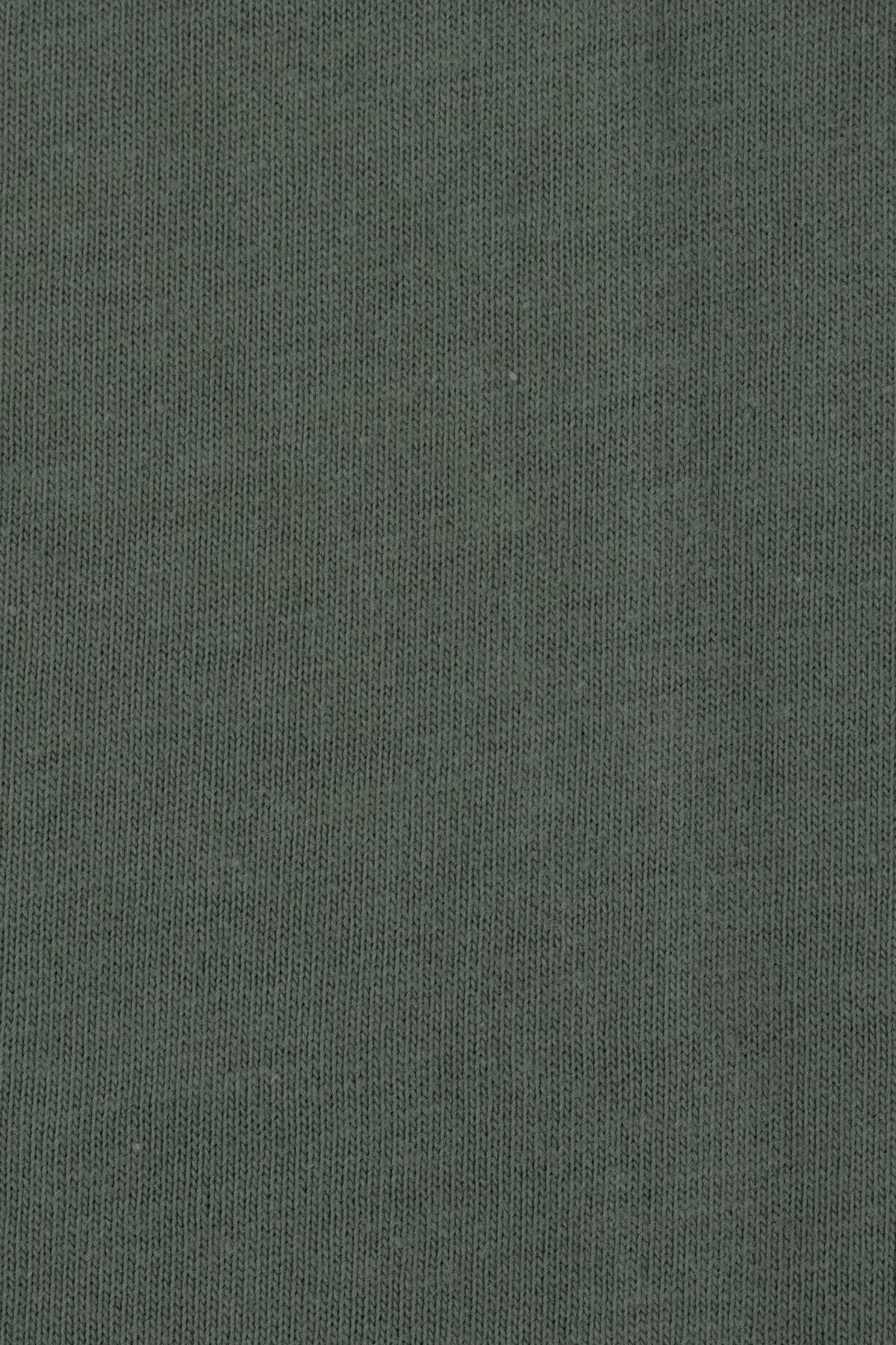 Oil-Green_Crew-Neck-Basic-T-shirt-addax