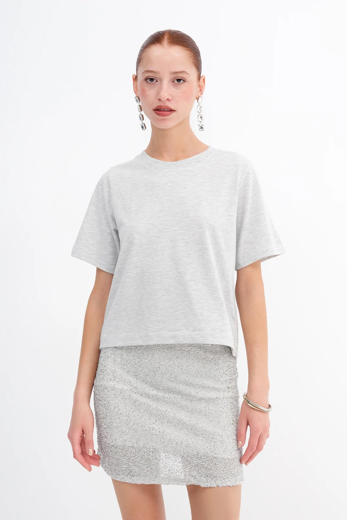 Snow-Melange_Crew-Neck-Basic-T-shirt-addax