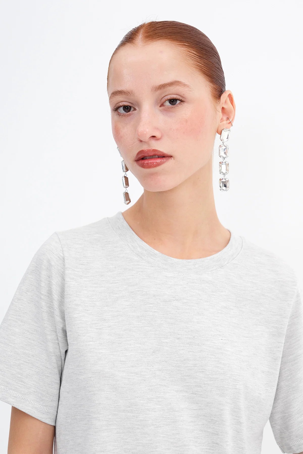 Snow-Melange_Crew-Neck-Basic-T-shirt-addax