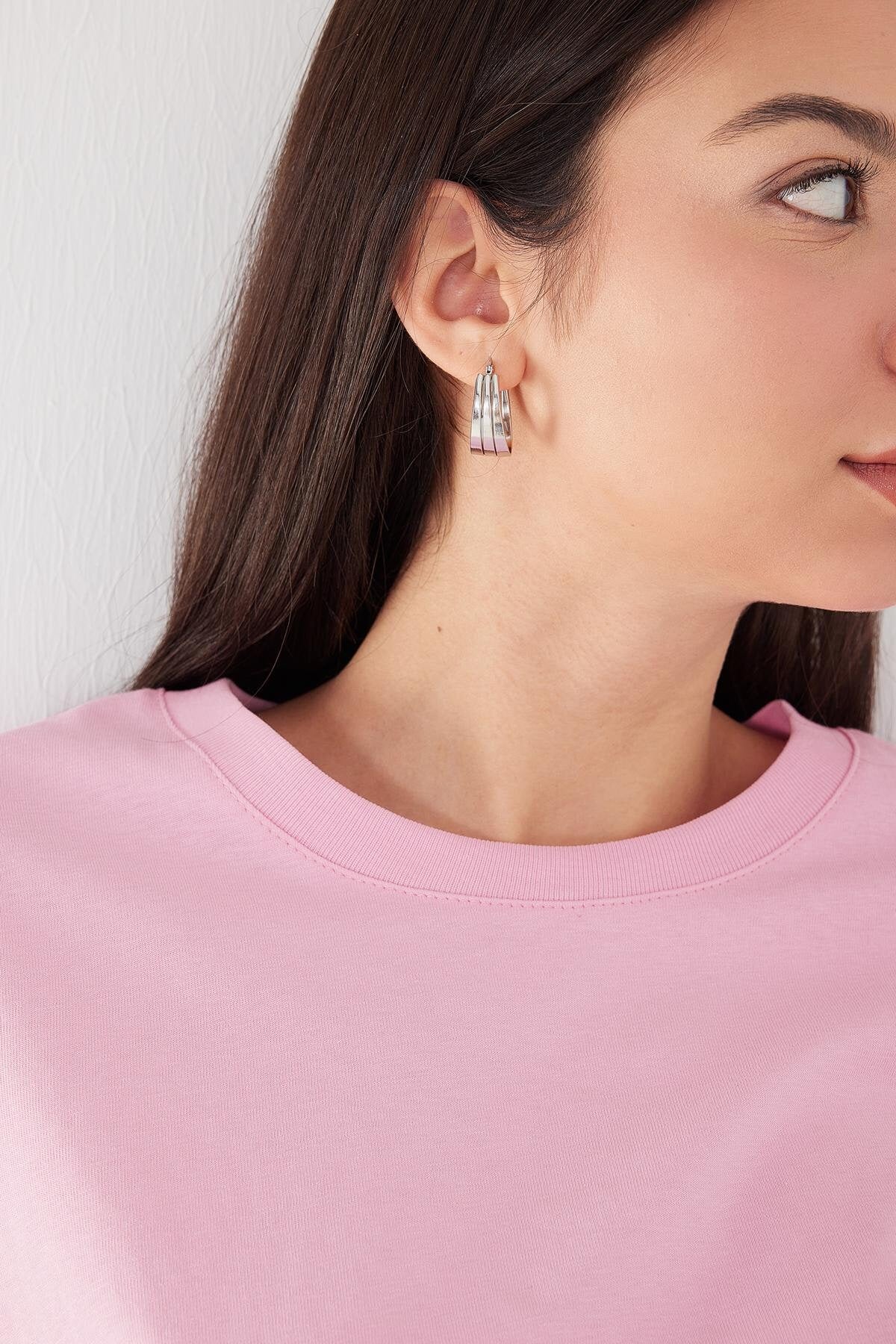 Begonia_Crew-Neck-Basic-T-shirt-addax