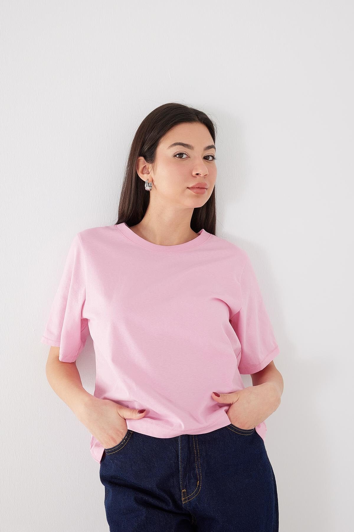 Begonia_Crew-Neck-Basic-T-shirt-addax