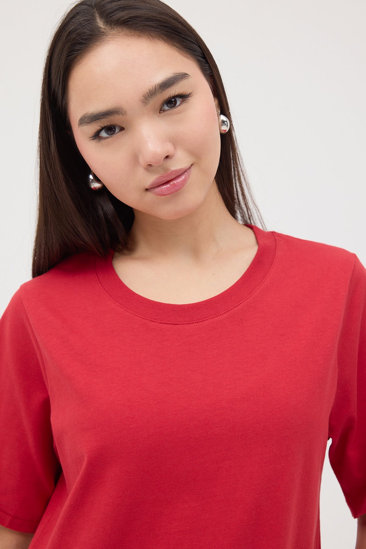 Bright-Red_Crew-Neck-Basic-T-shirt-addax