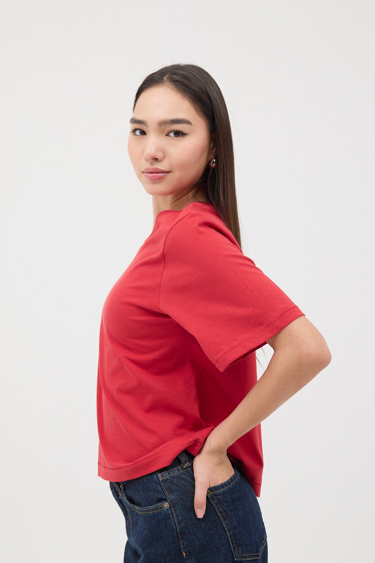 Bright-Red_Crew-Neck-Basic-T-shirt-addax