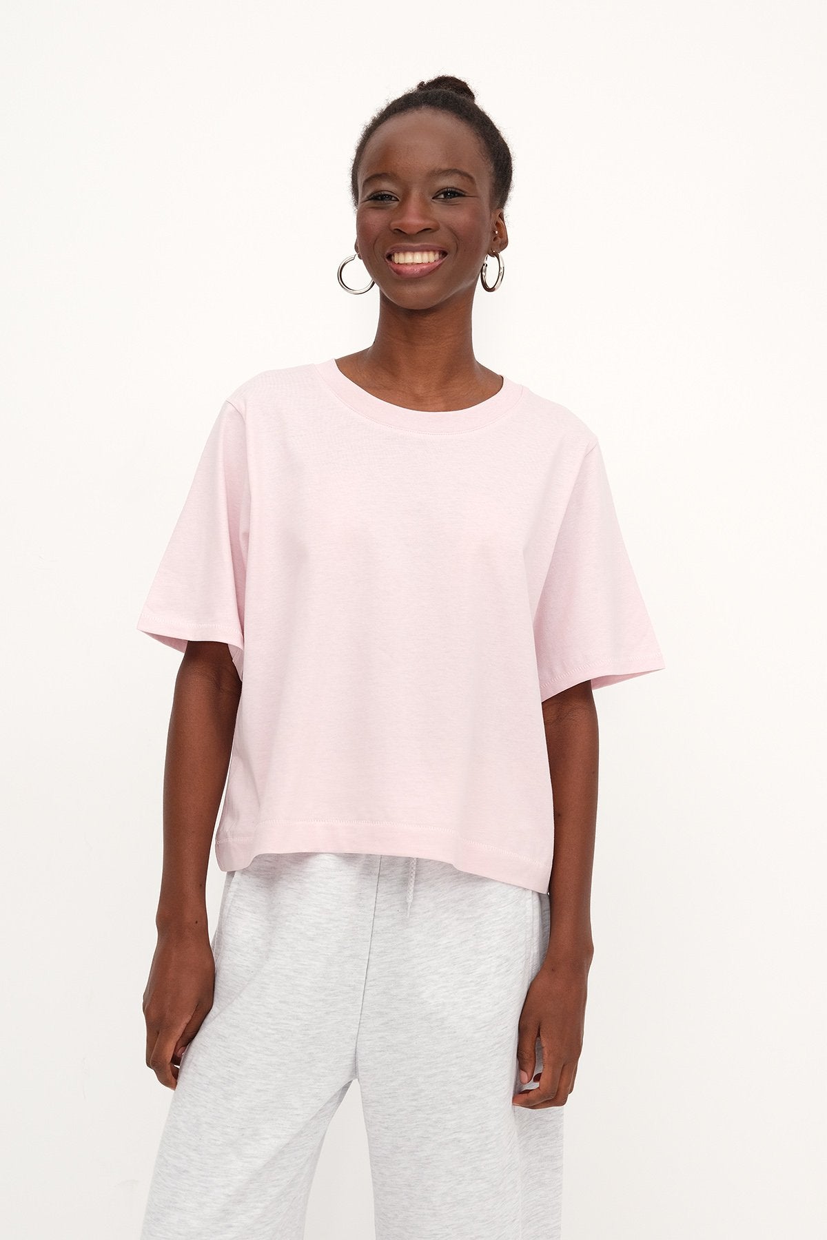 Lotus_Crew-Neck-Basic-T-shirt-addax