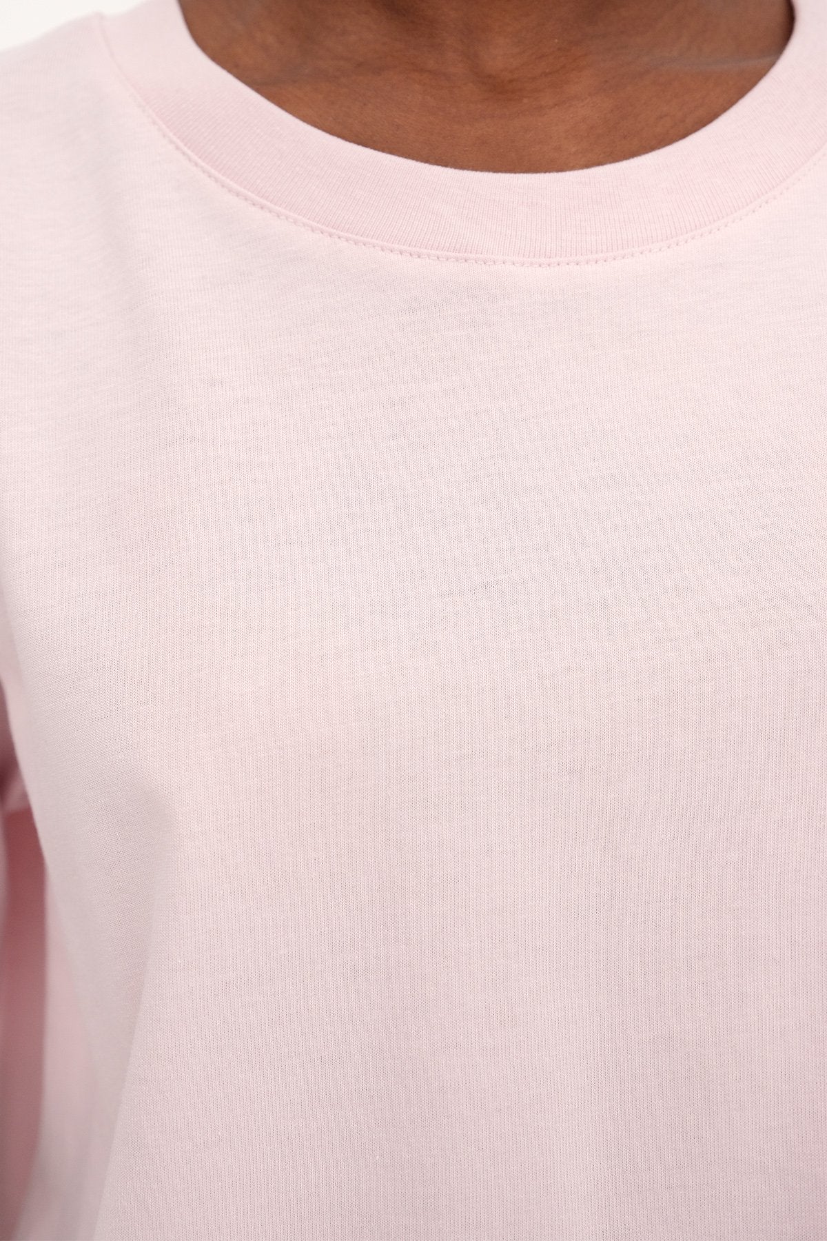 Lotus_Crew-Neck-Basic-T-shirt-addax