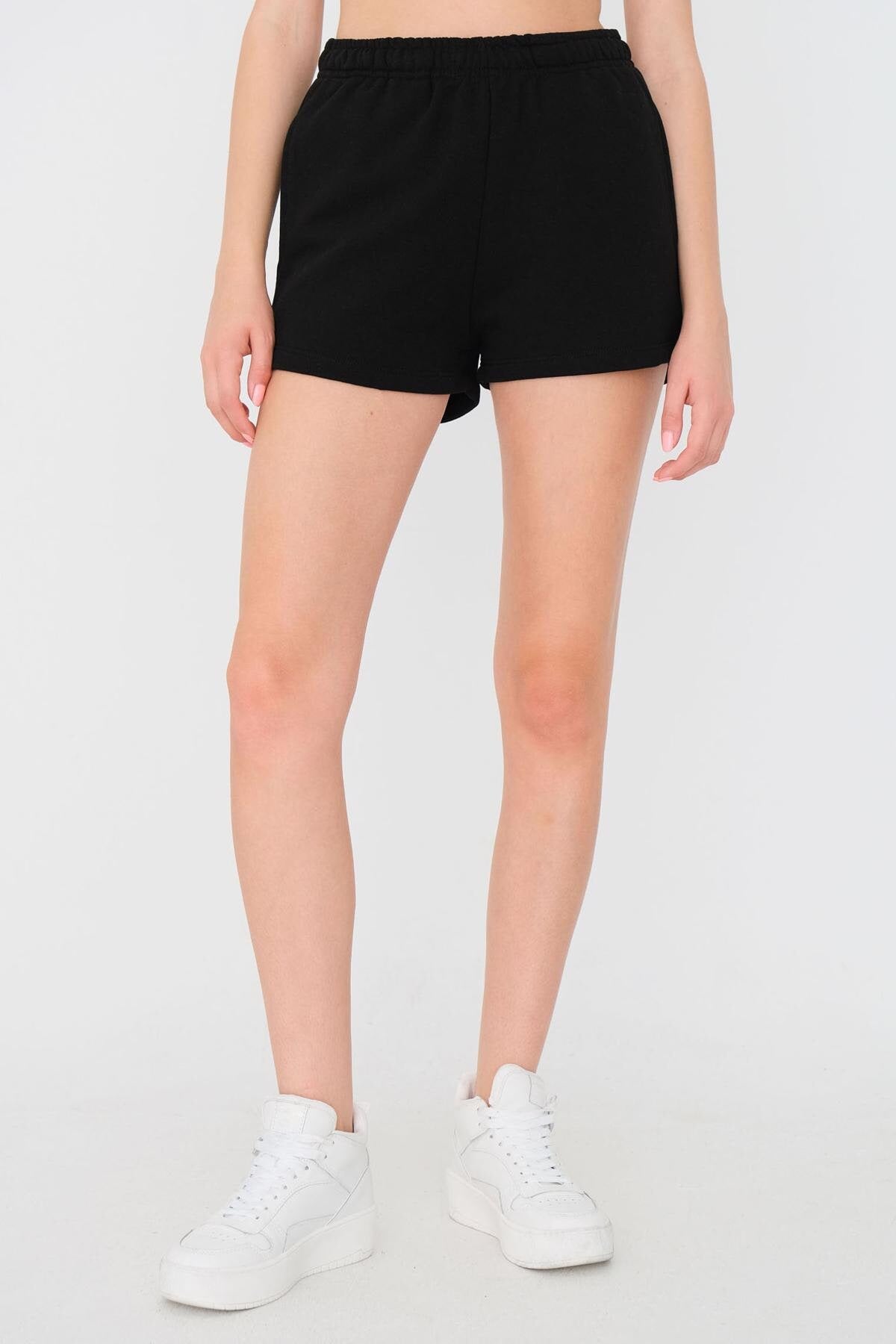 Black_Elastic-Waist-Shorts-With-Pocket-addax