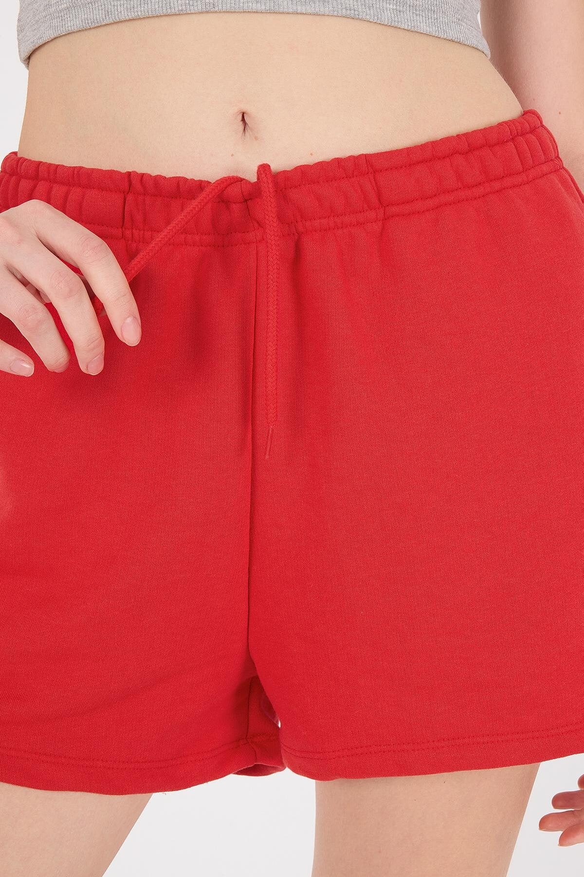 Red_Elastic-Waist-Shorts-With-Pocket-addax