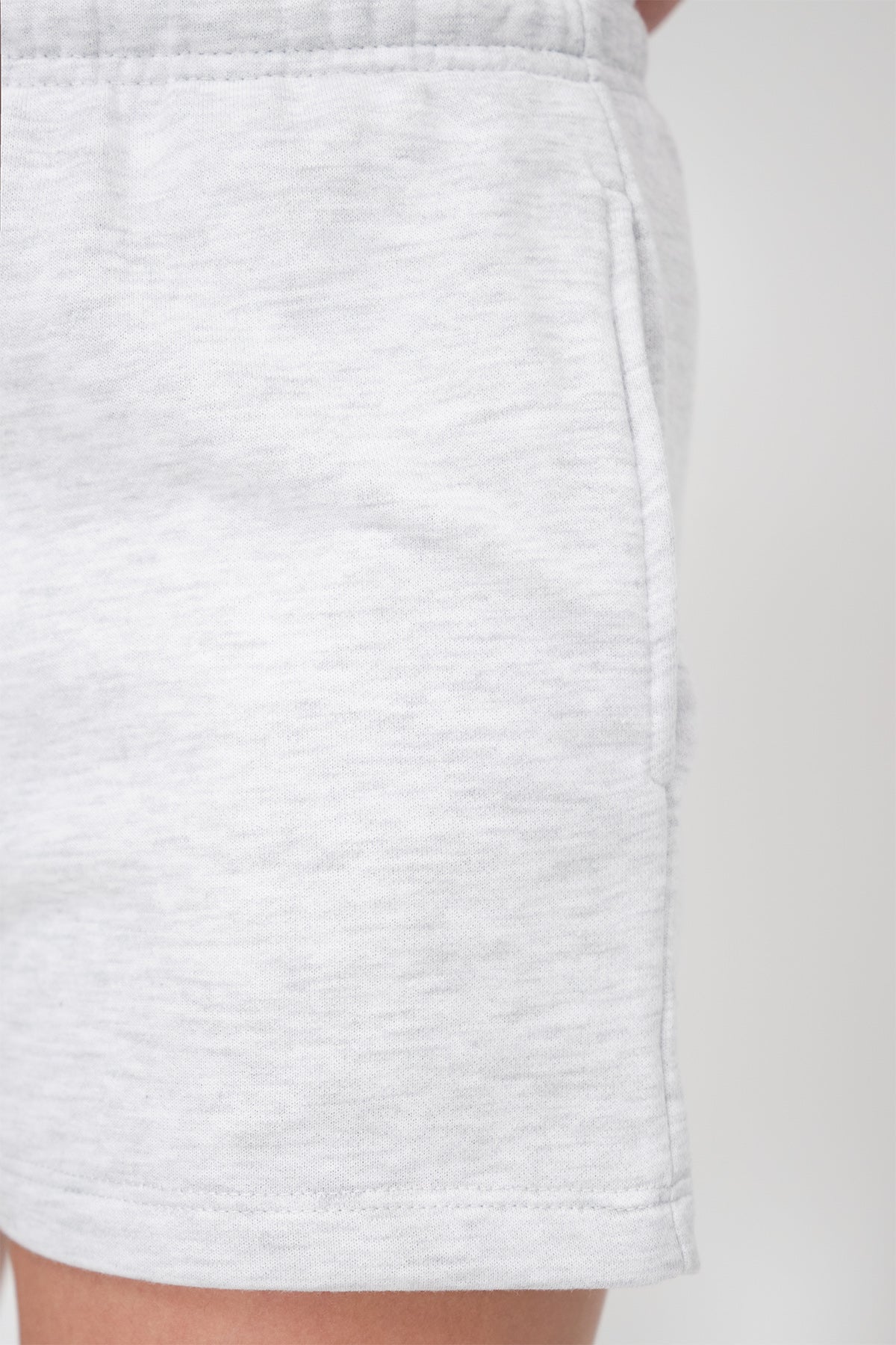 Snow-Melange_Elastic-Waist-Shorts-With-Pocket-addax