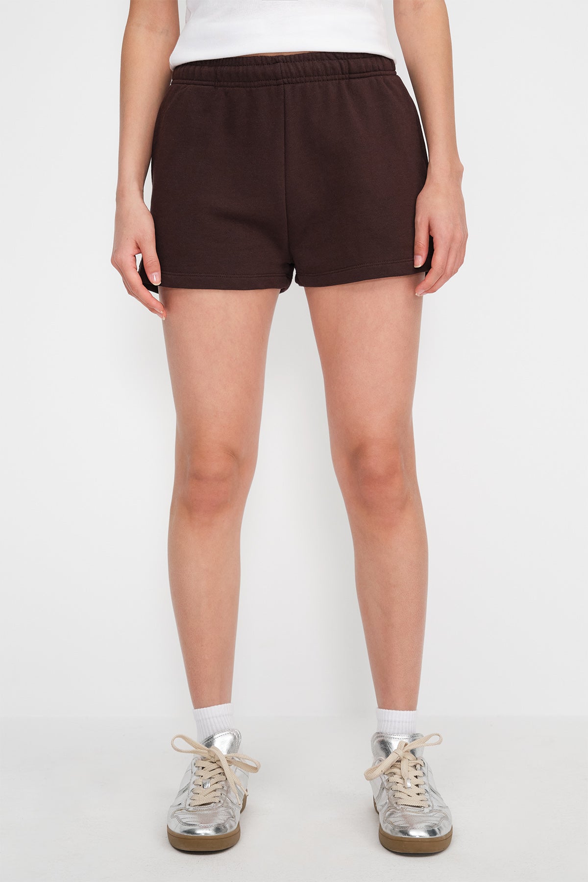 Bitter-Coffee_Elastic-Waist-Shorts-With-Pocket-addax
