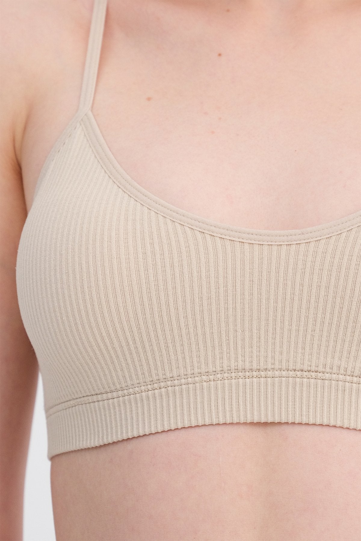 Stone_Padded-Seamless-Top-addax