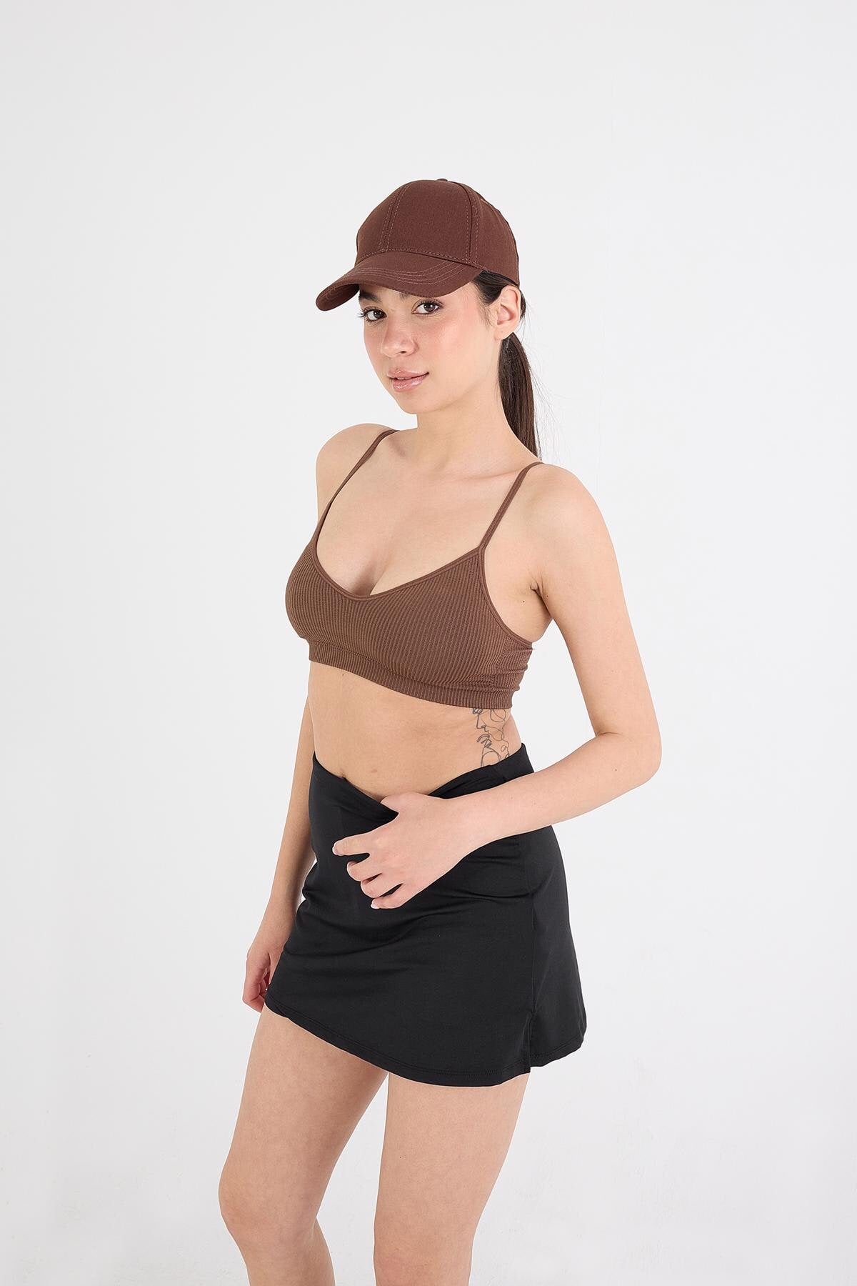 Dark-Brown_Padded-Seamless-Top-addax