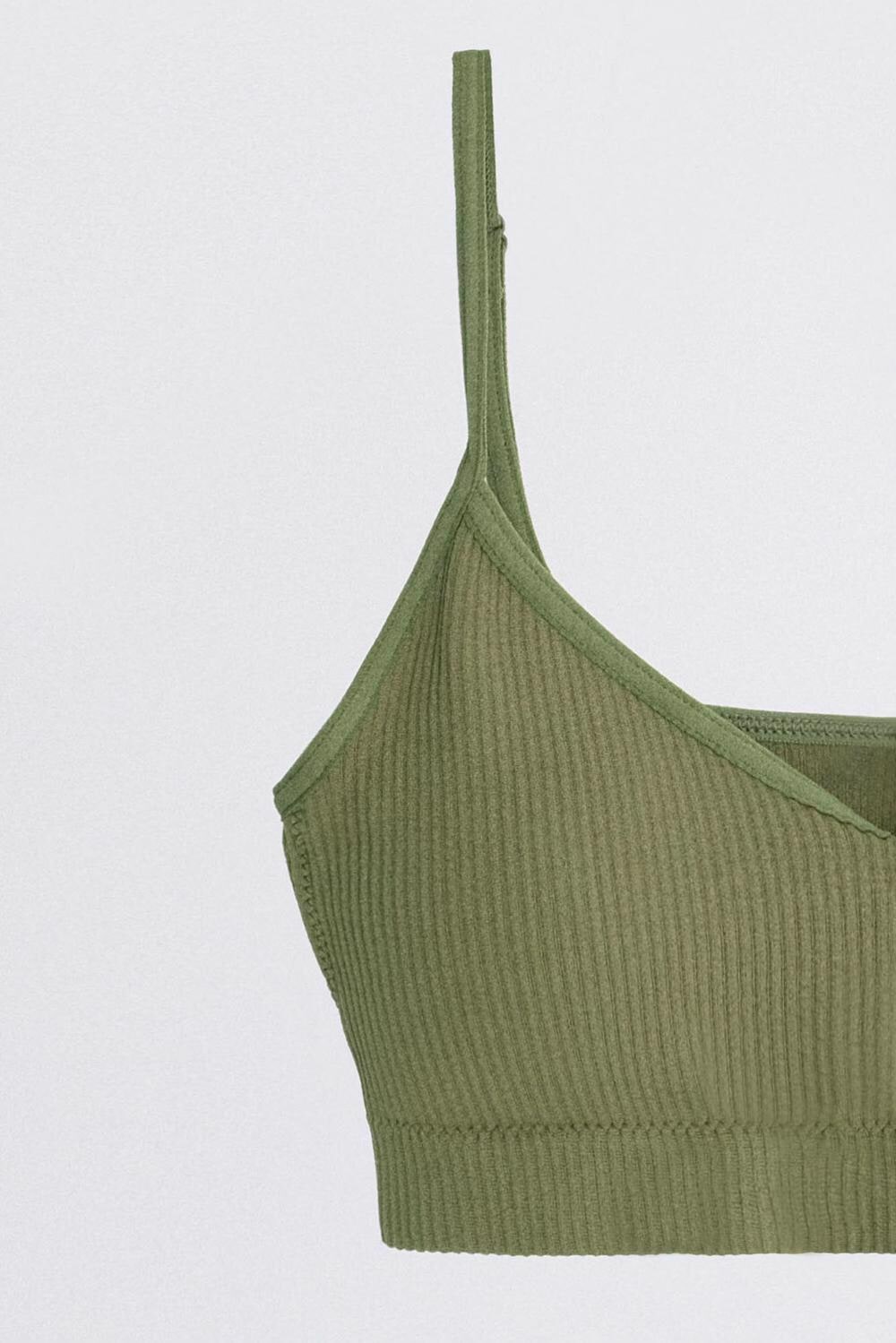 Olivie-Green_Padded-Seamless-Top-addax