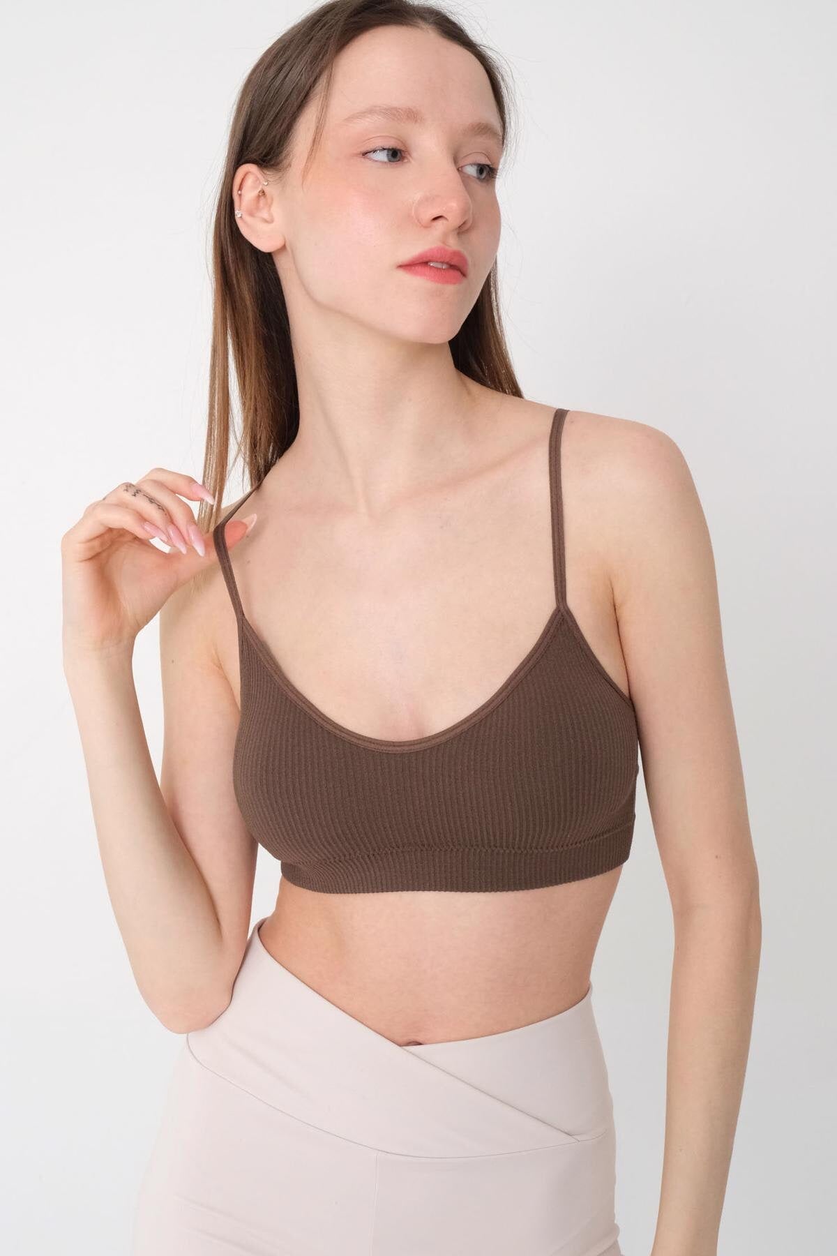 Mocha_Padded-Seamless-Top-addax
