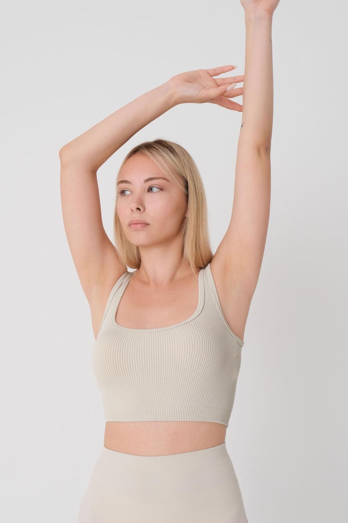 Stone_Square-Neck-Seamless-Tank-Top-addax