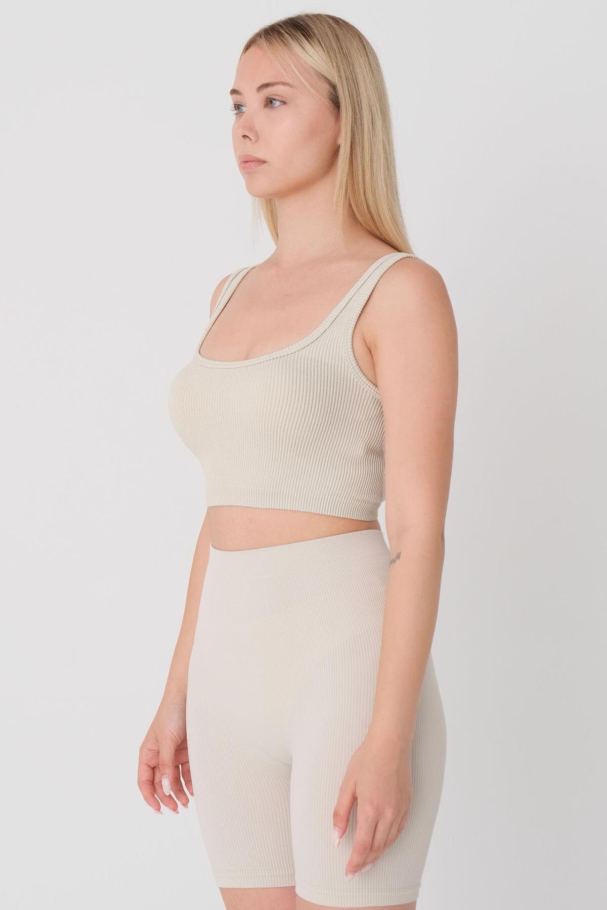 Stone_Square-Neck-Seamless-Tank-Top-addax