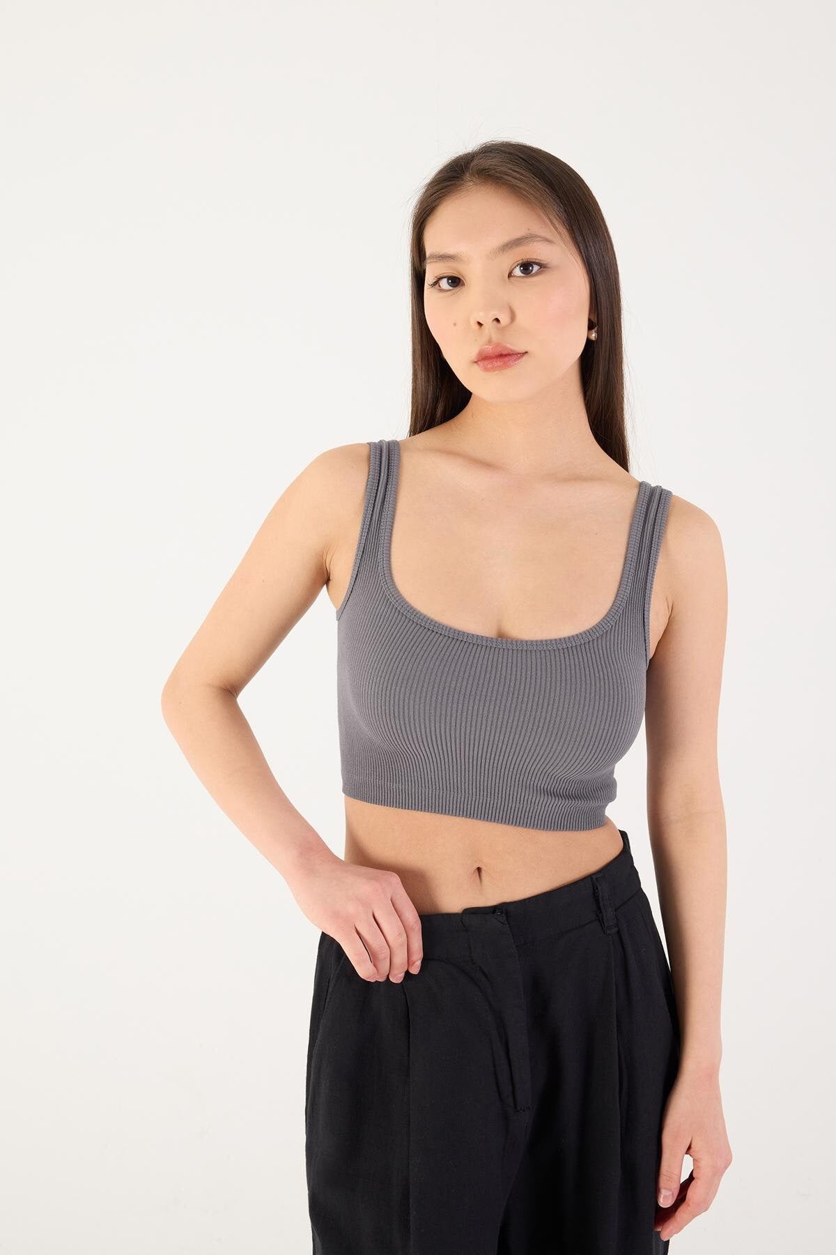 Charcoal_Square-Neck-Seamless-Tank-Top-addax