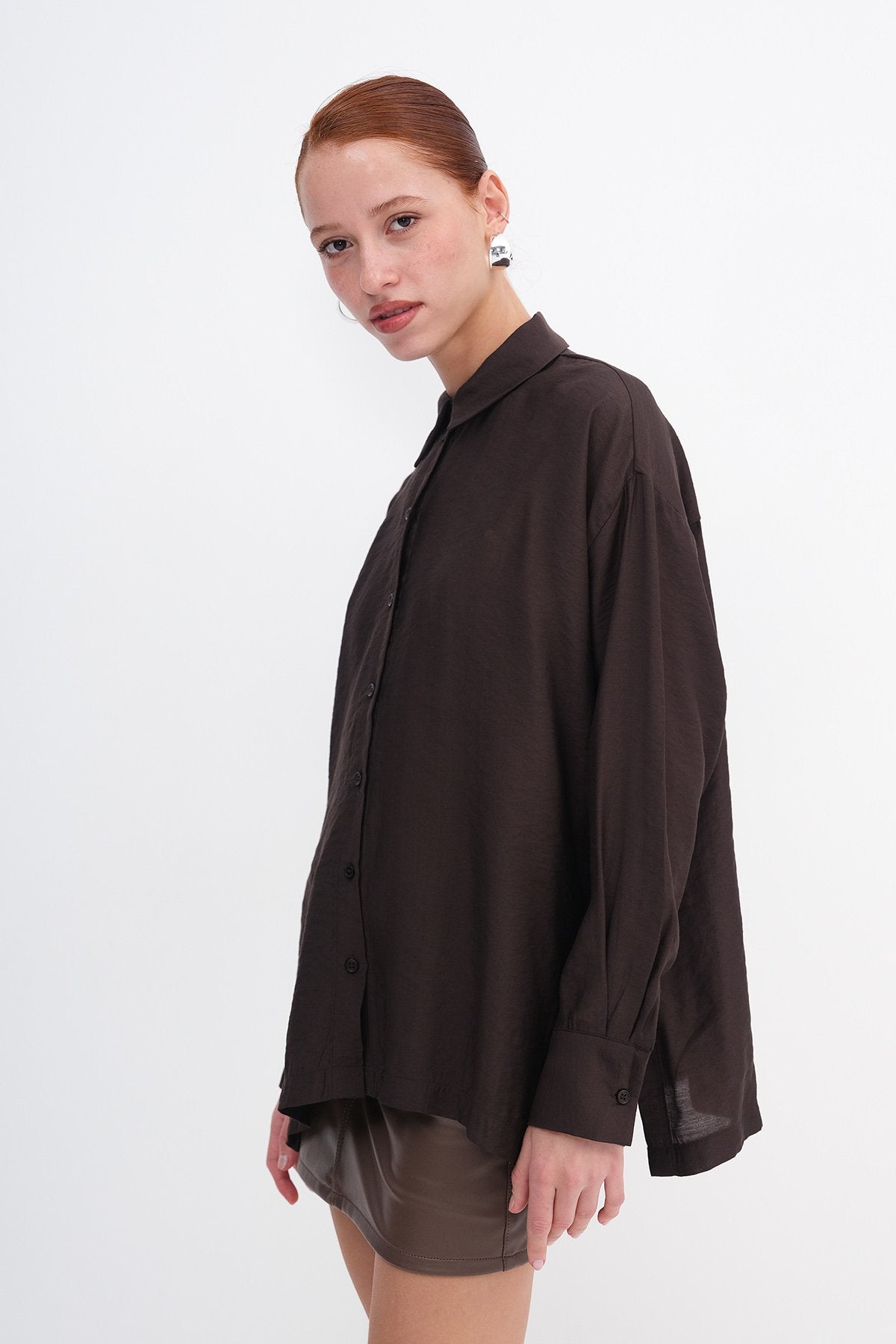 Bitter-Coffee_Oversızed-Slıp-Detaıled-Shırt-addax