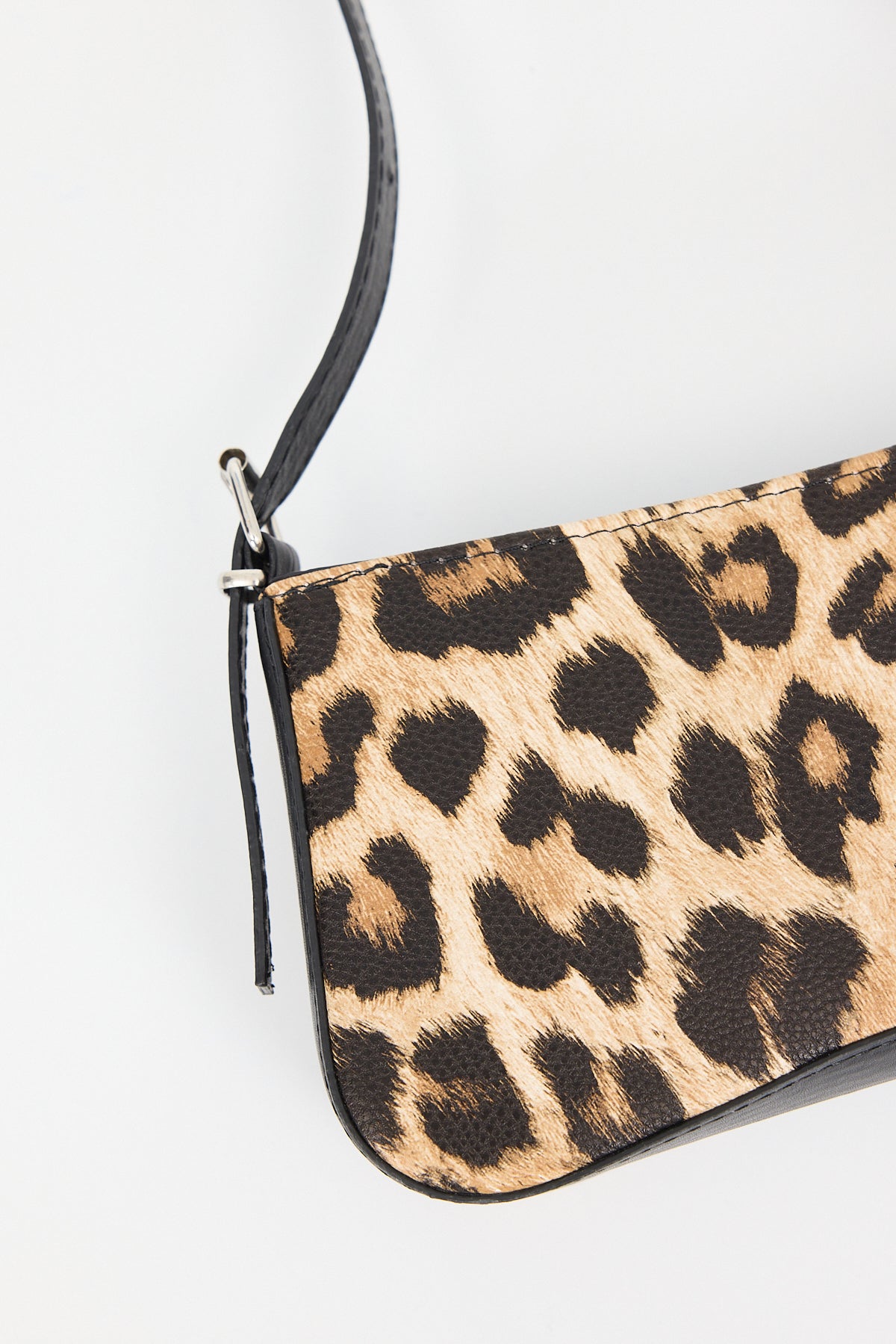 Leopard_Shoulder-Bag-addax