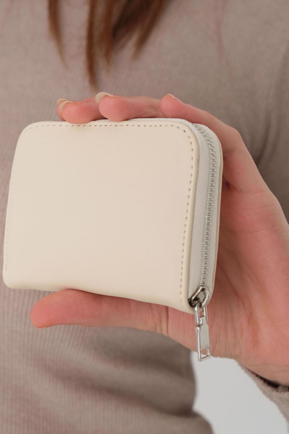 Beige_Basic-Wallet-addax