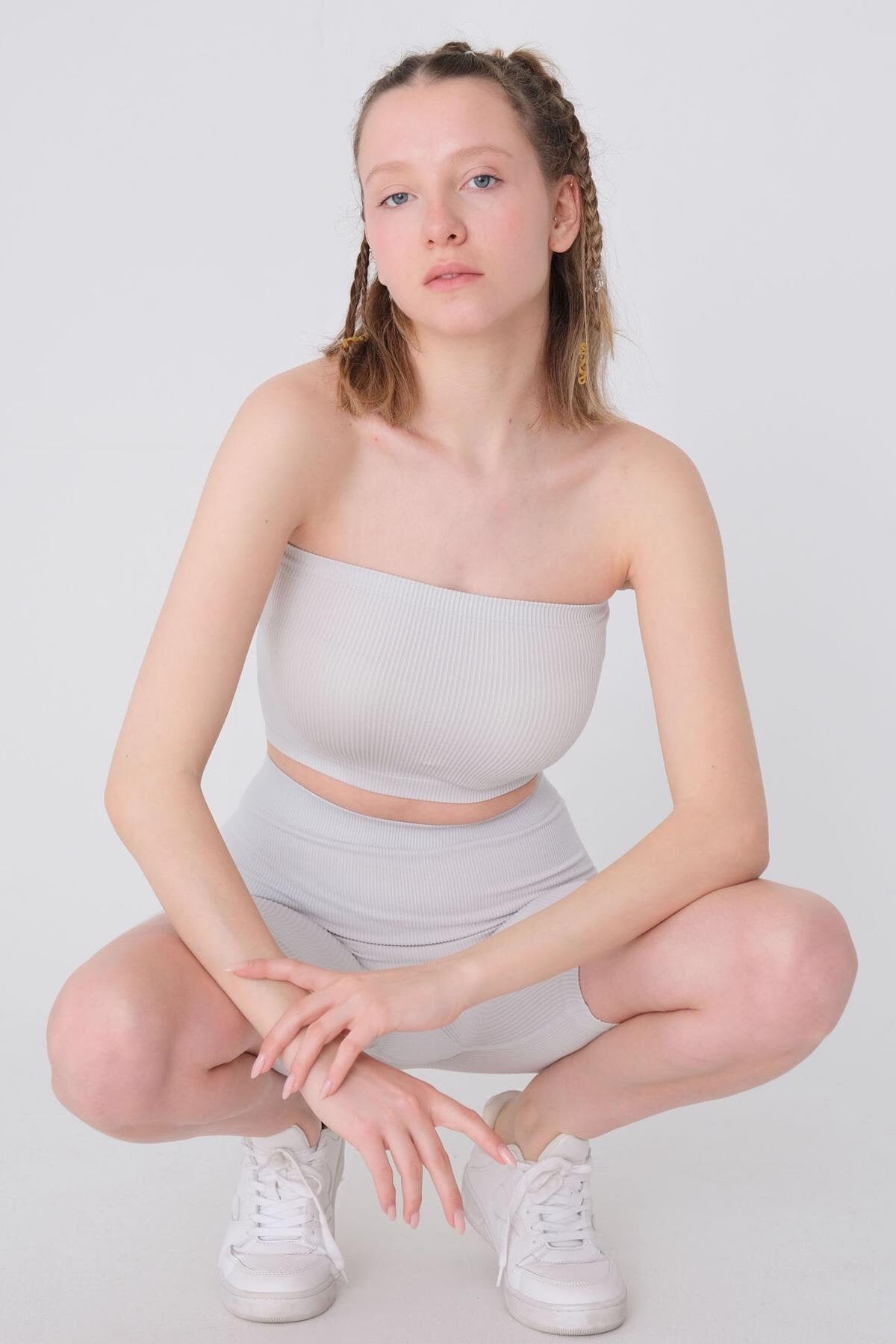 Light-Grey_Seamless-Bustier-addax