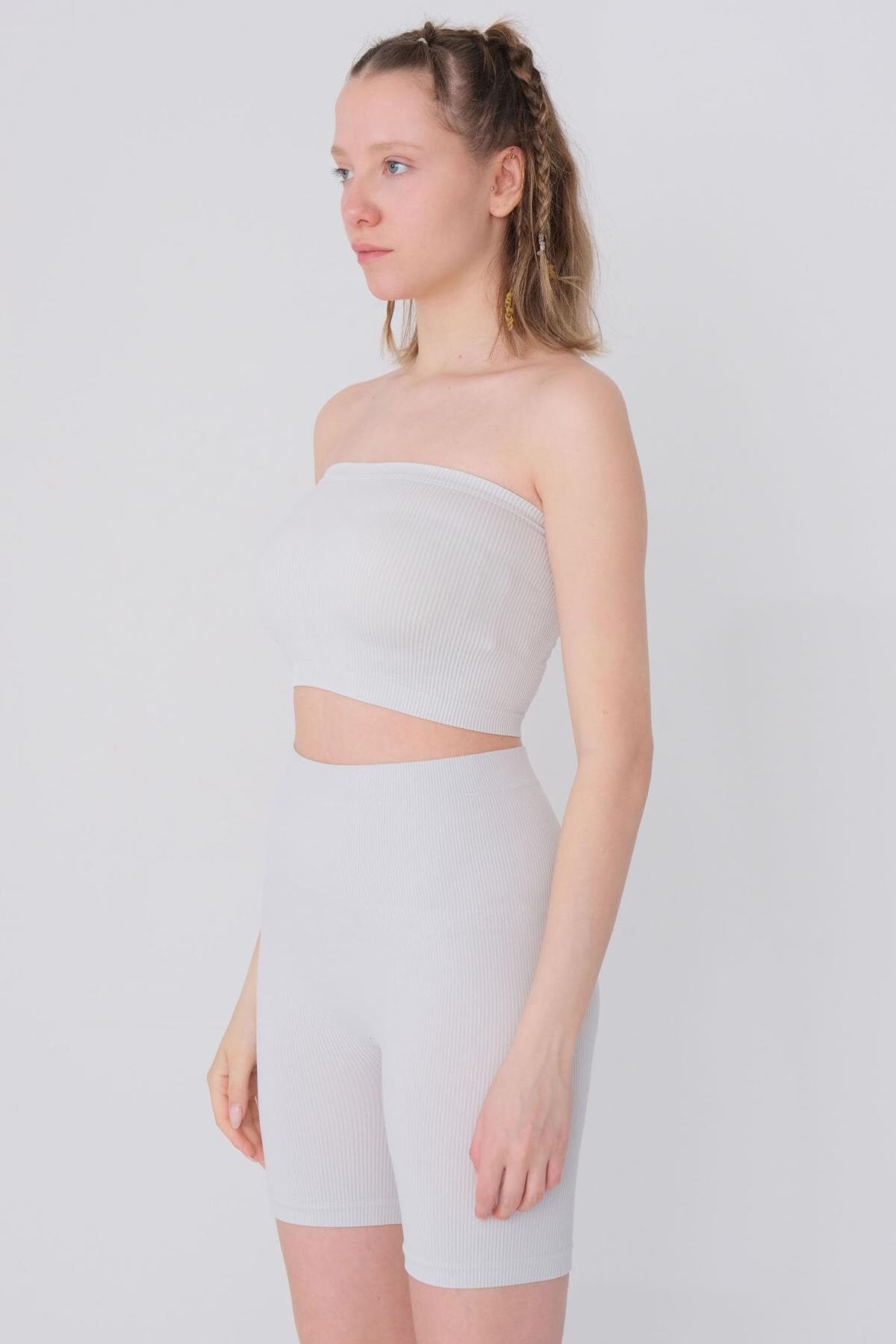 Light-Grey_Seamless-Bustier-addax