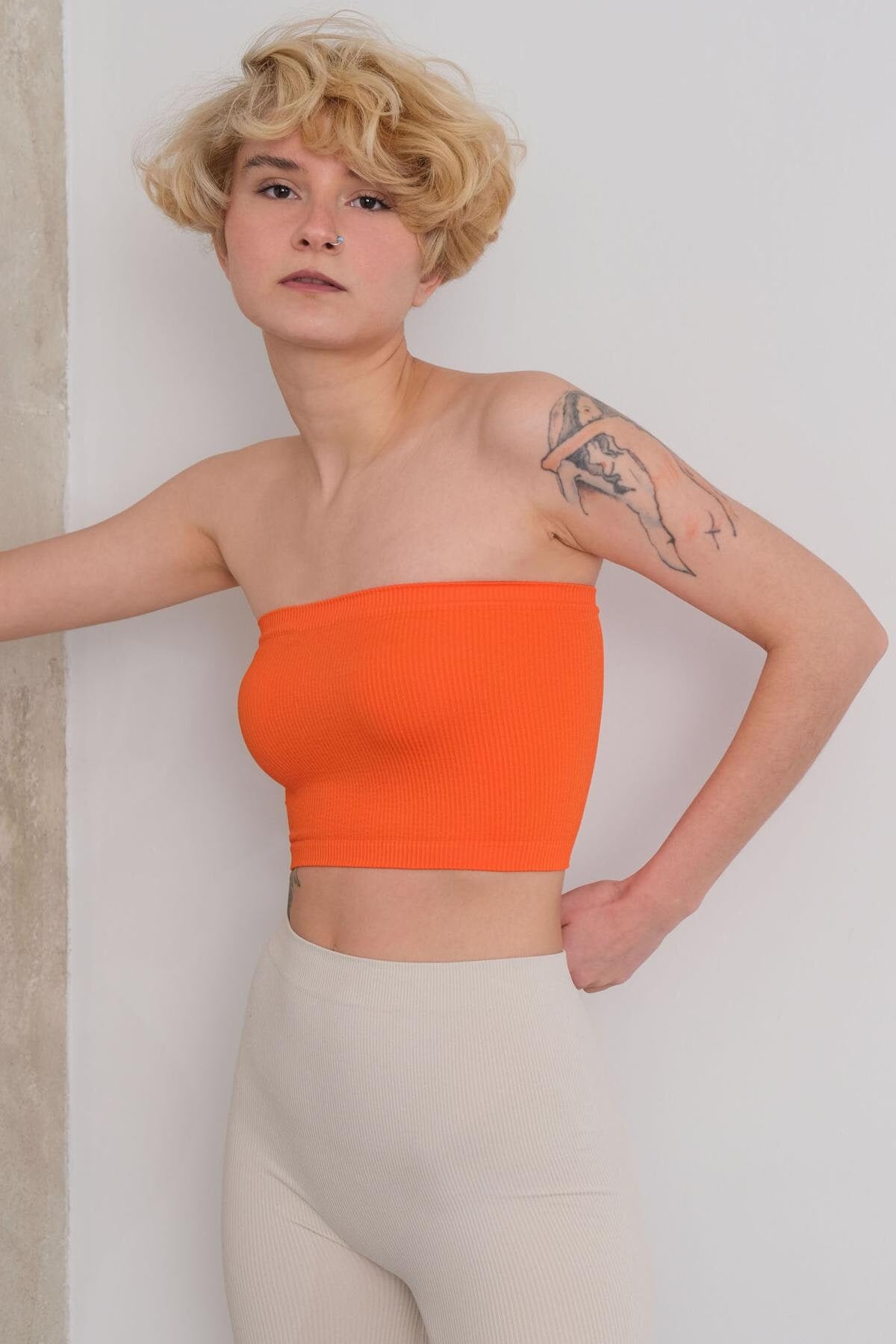 Orange_Seamless-Bustier-addax