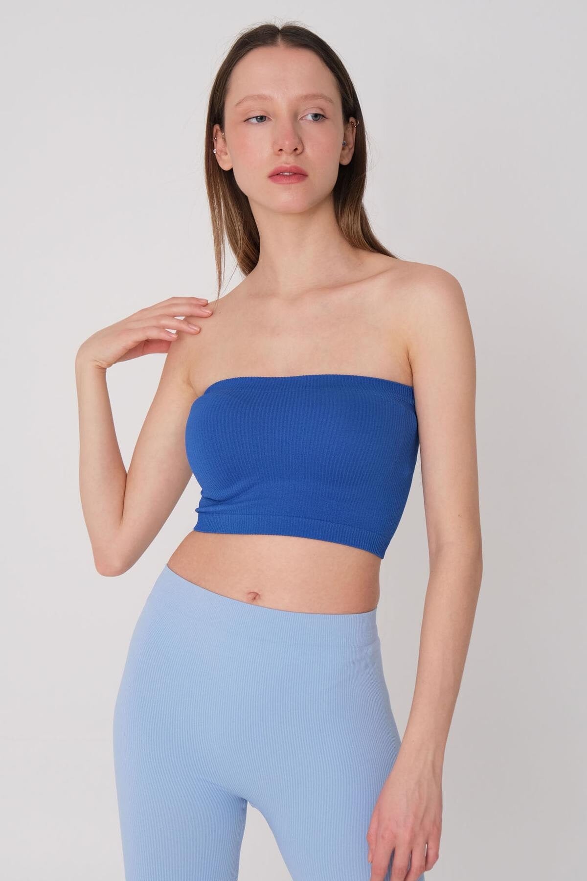 Sky-Blue_Seamless-Bustier-addax