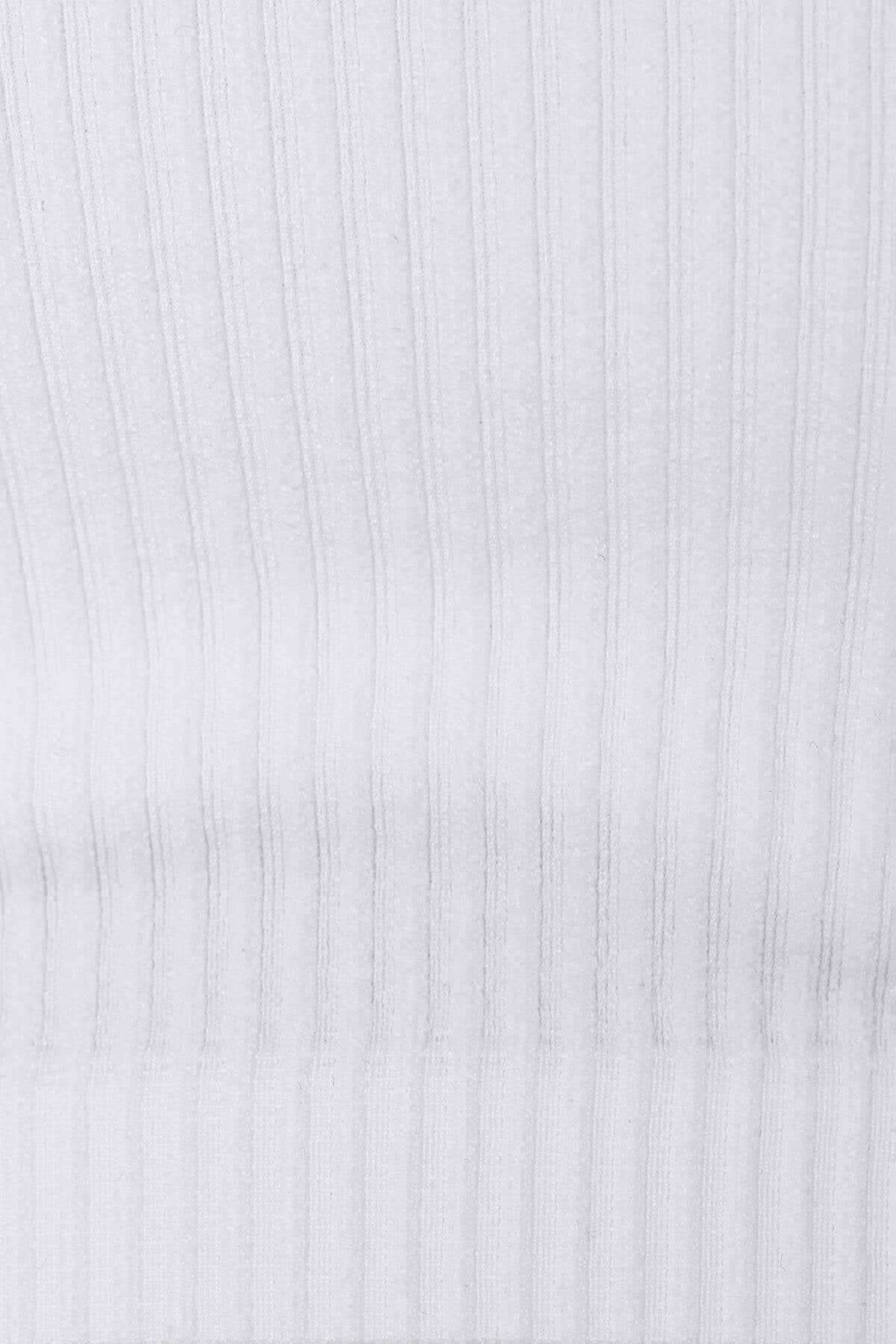 White_Seamless-Blouse-addax