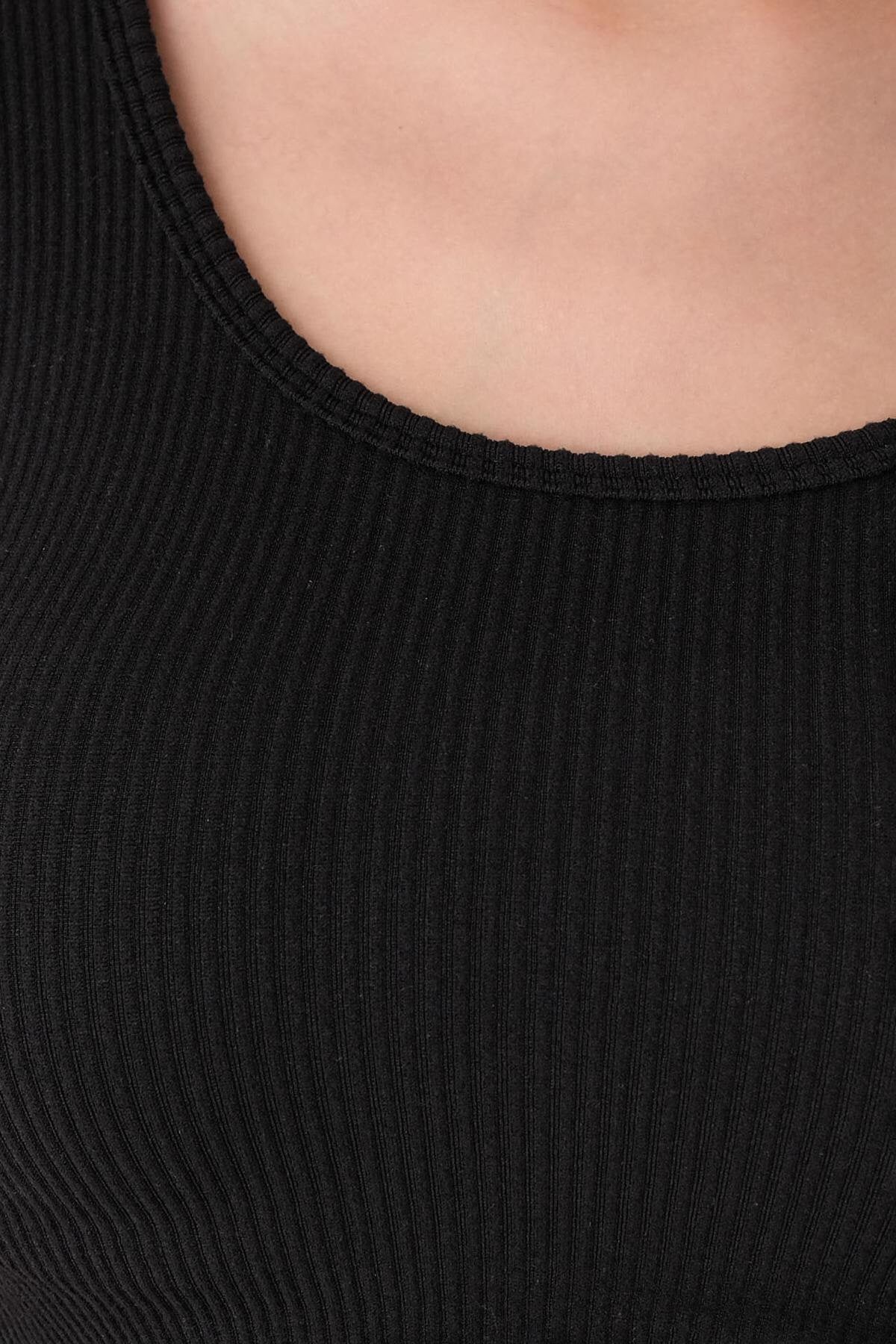 Black_Seamless-Blouse-addax