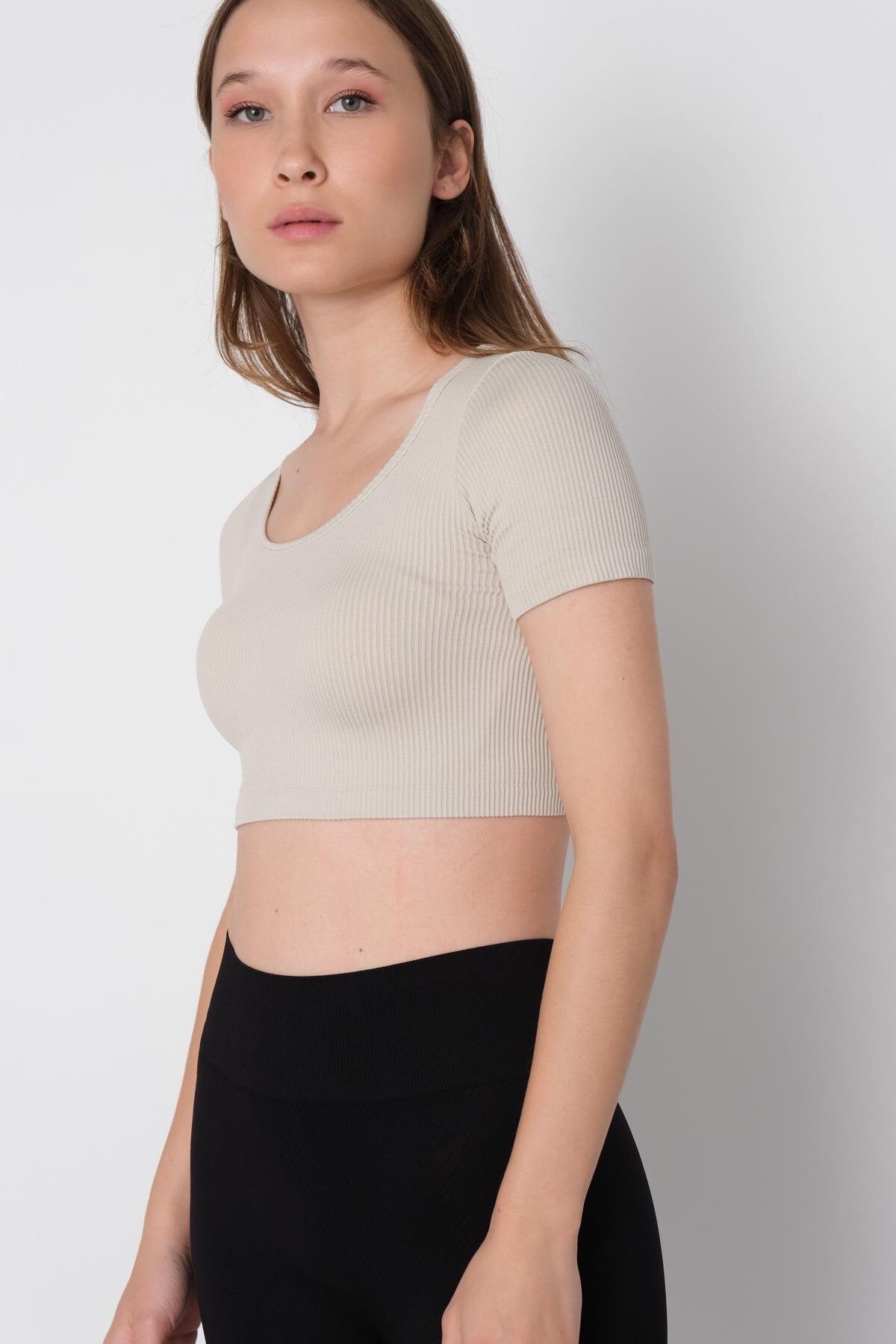 Stone_Seamless-Blouse-addax