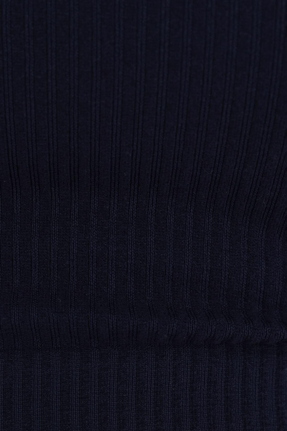 Night-Blue_Seamless-Blouse-addax