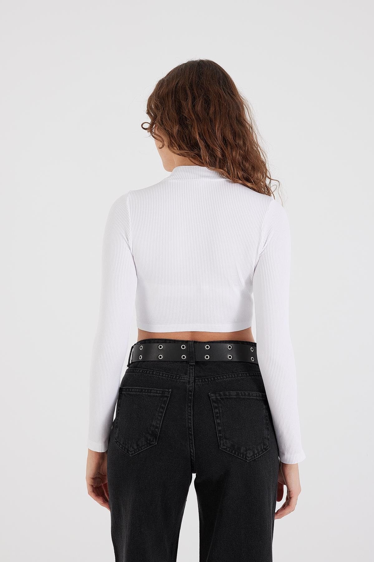 White_Long-Sleeve-Seamless-Crop-Top-addax
