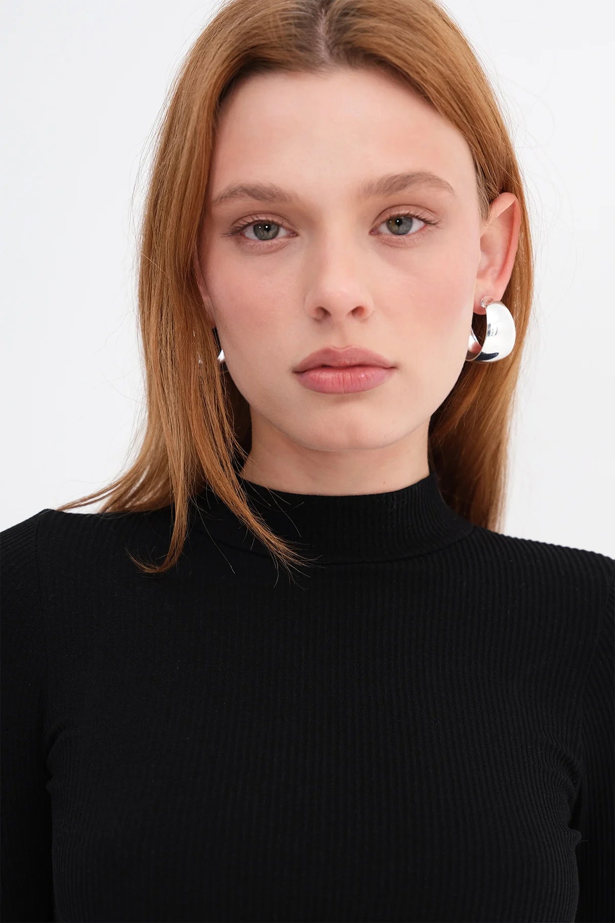 Black_Long-Sleeve-Seamless-Crop-Top-addax