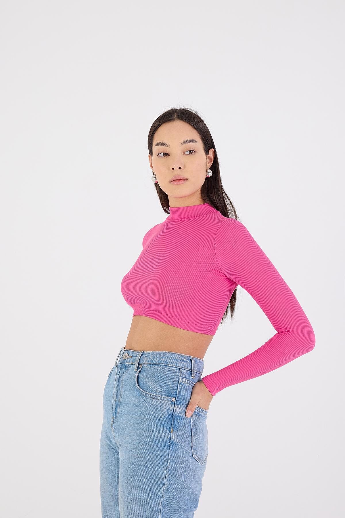 Fuchsia_Long-Sleeve-Seamless-Crop-Top-addax