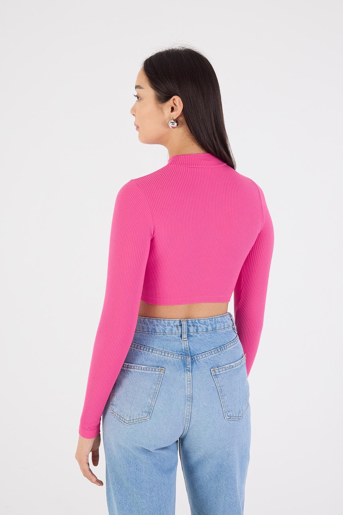 Fuchsia_Long-Sleeve-Seamless-Crop-Top-addax